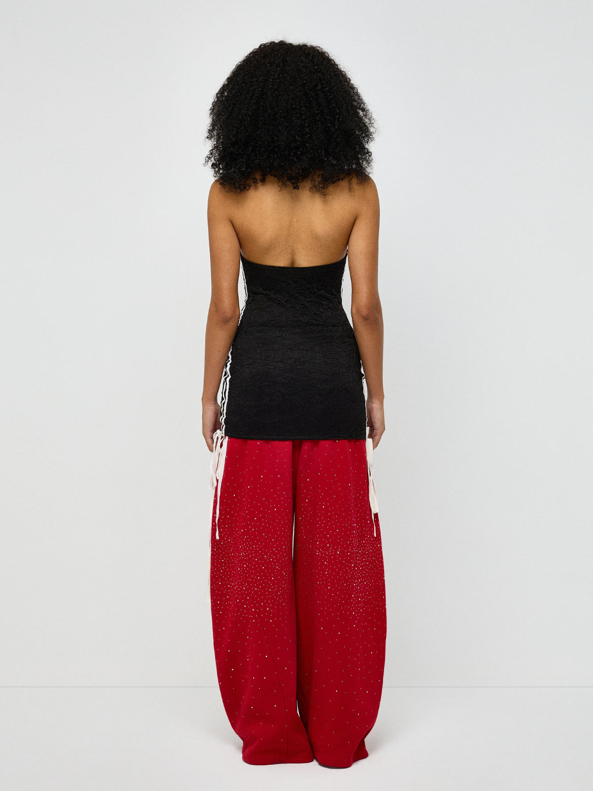 Held Breath Lace Halter Top – Black