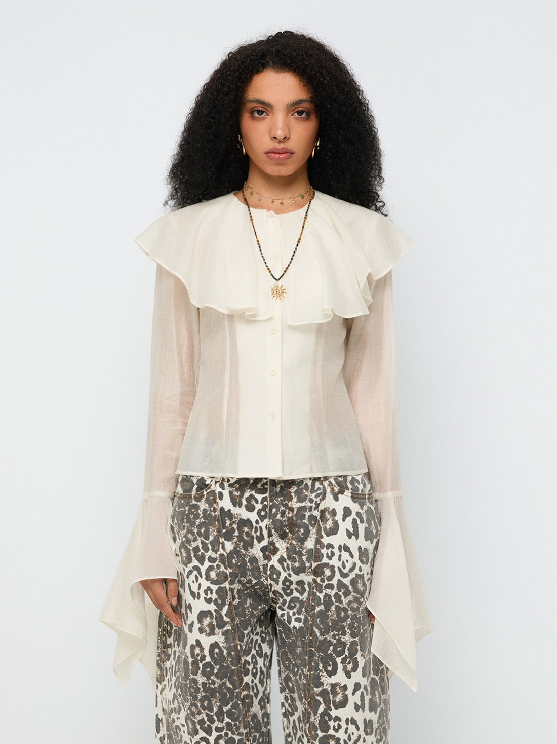 Air Light Ruffle Blouse – Ivory Cloud
