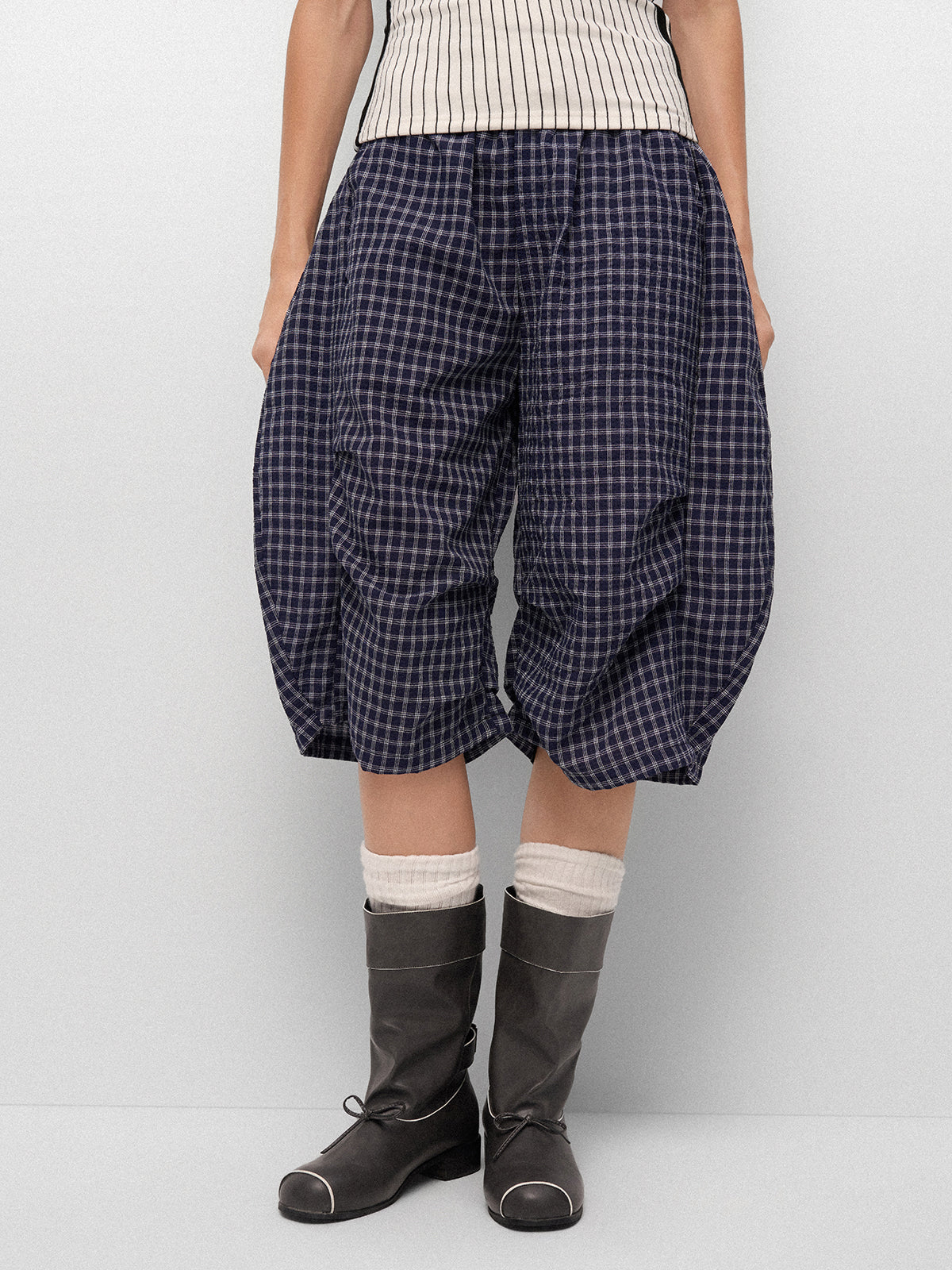 Library Bounce Shorts – Check Navy