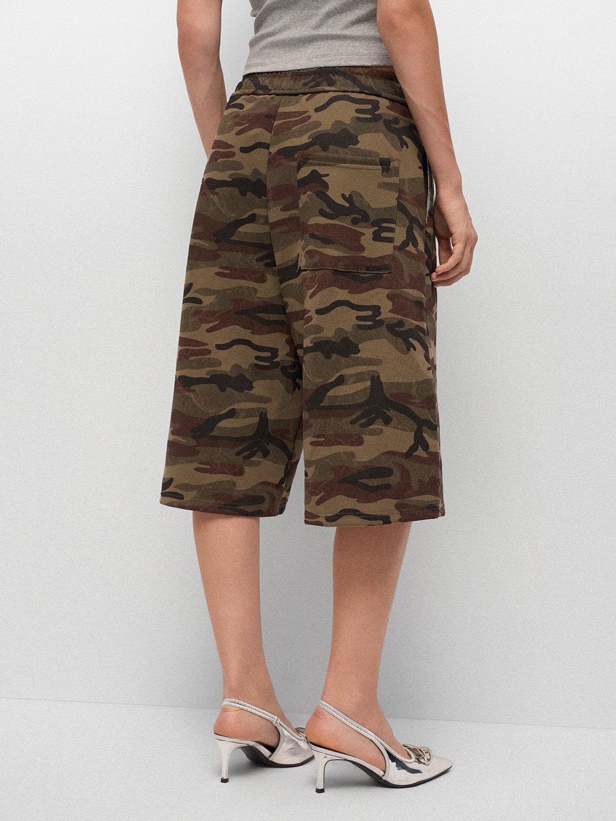 Back Row Shorts – Camo Love