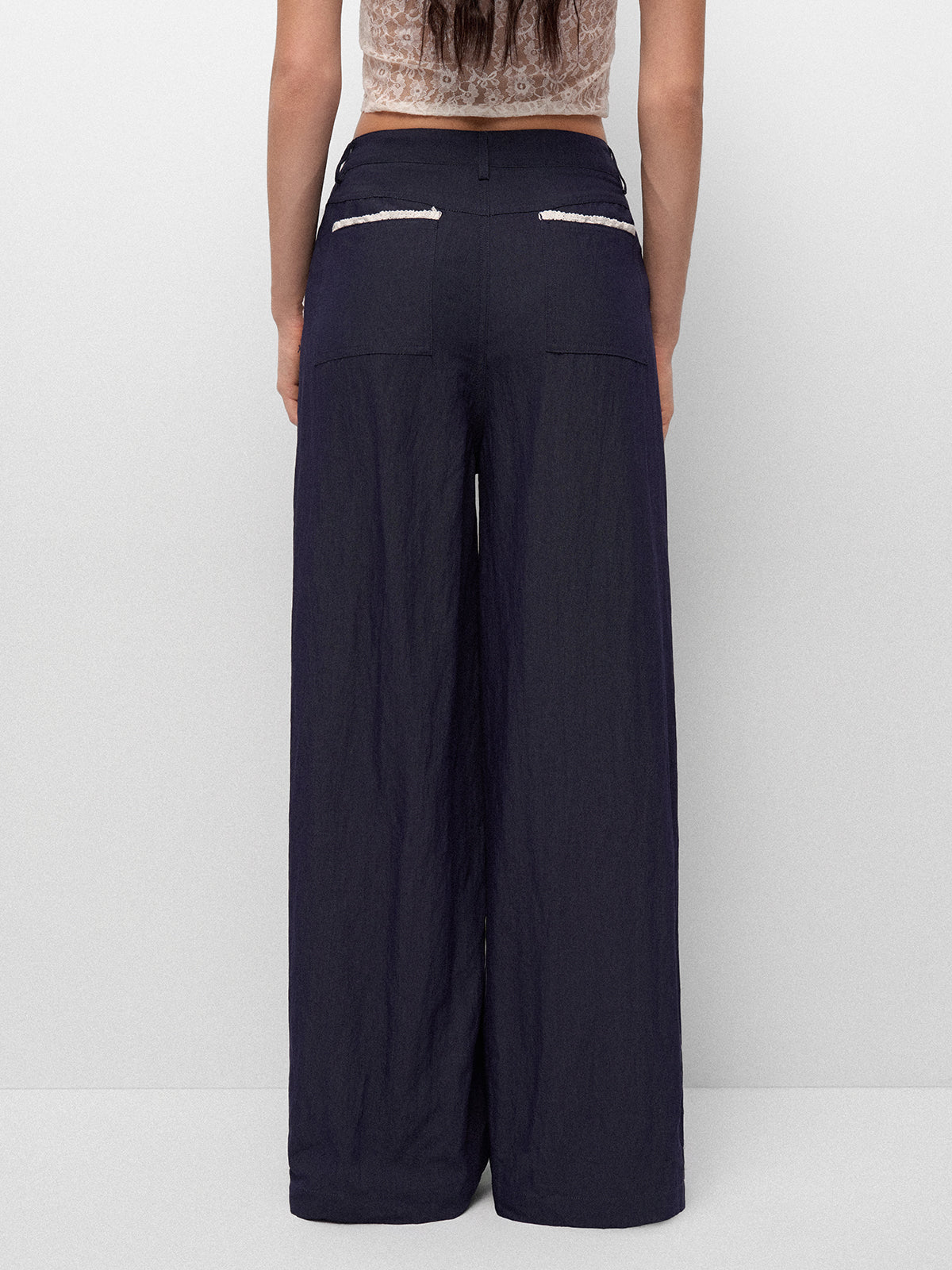 Sneaky Trim Talks Pants – Navy Neat