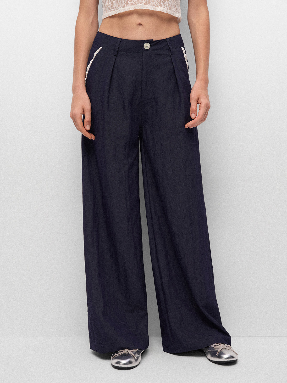 Sneaky Trim Talks Pants – Navy Neat
