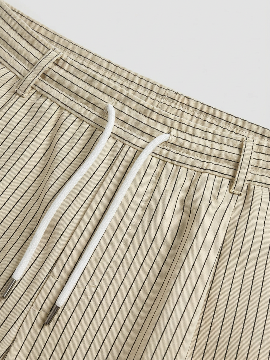 Co-ed Dorm Baggy Wave Stripe Shorts - Khaki
