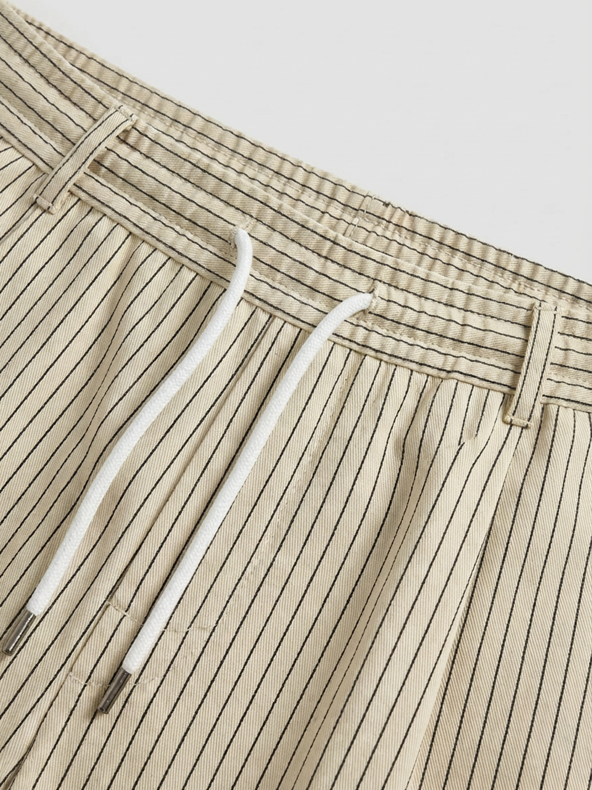 Co-ed Dorm Baggy Wave Stripe Shorts - Khaki