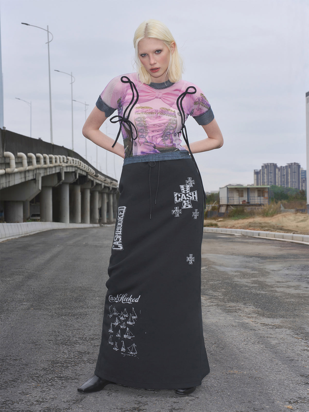 Tube Line Skirt - Graphite Strike