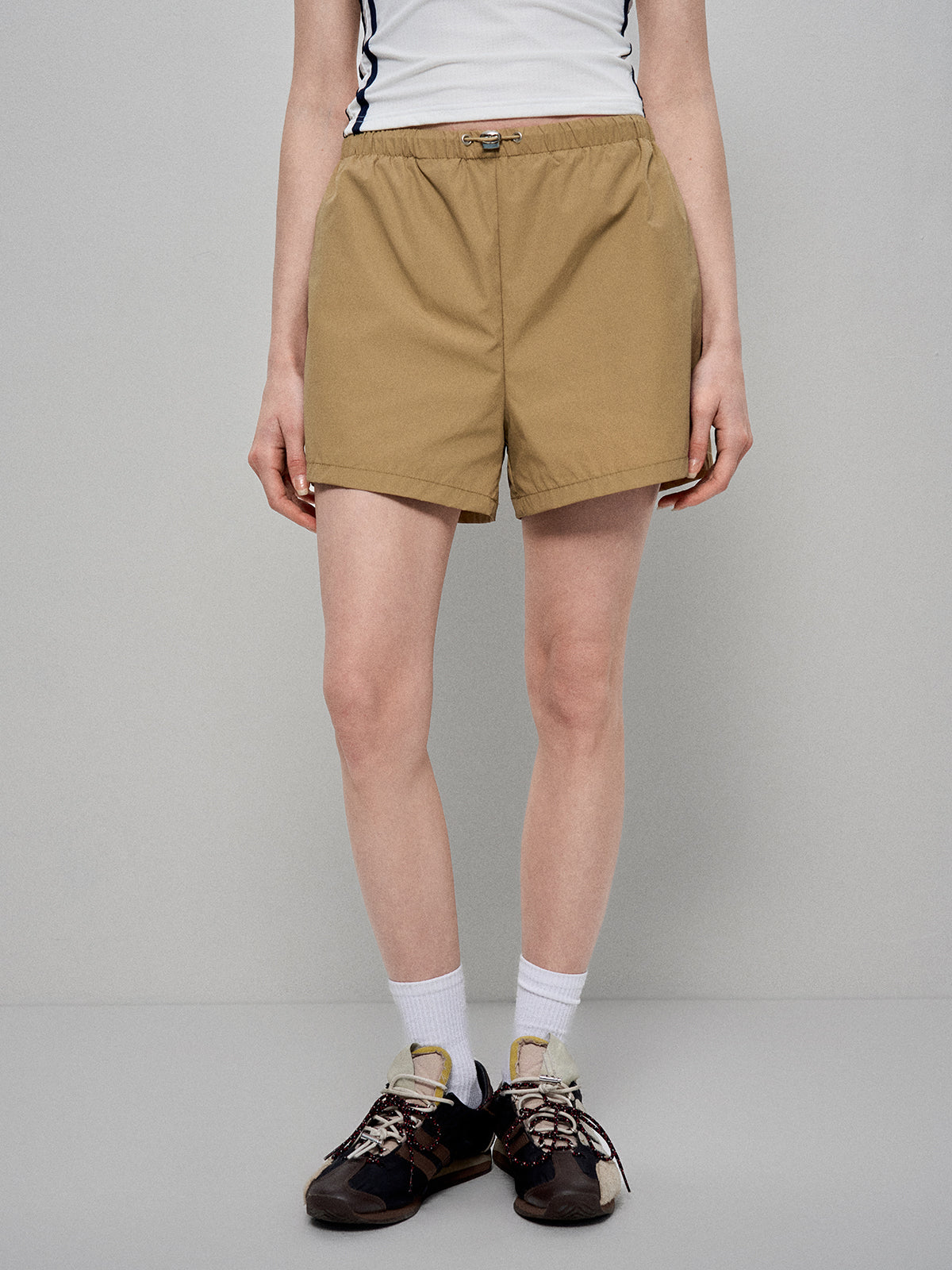 Trail Flow Shorts - Dune Scout