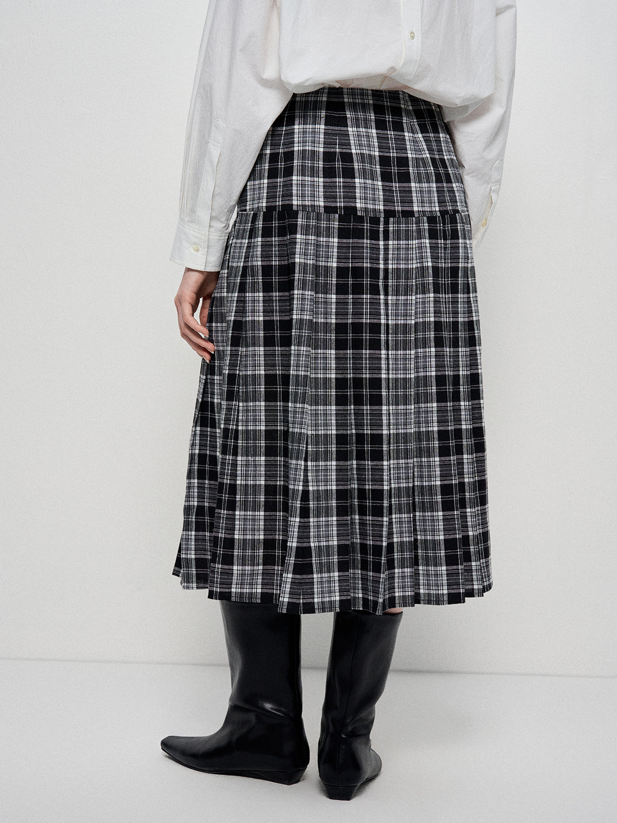 Bookish Plaid Skirt - Ink & Ivory