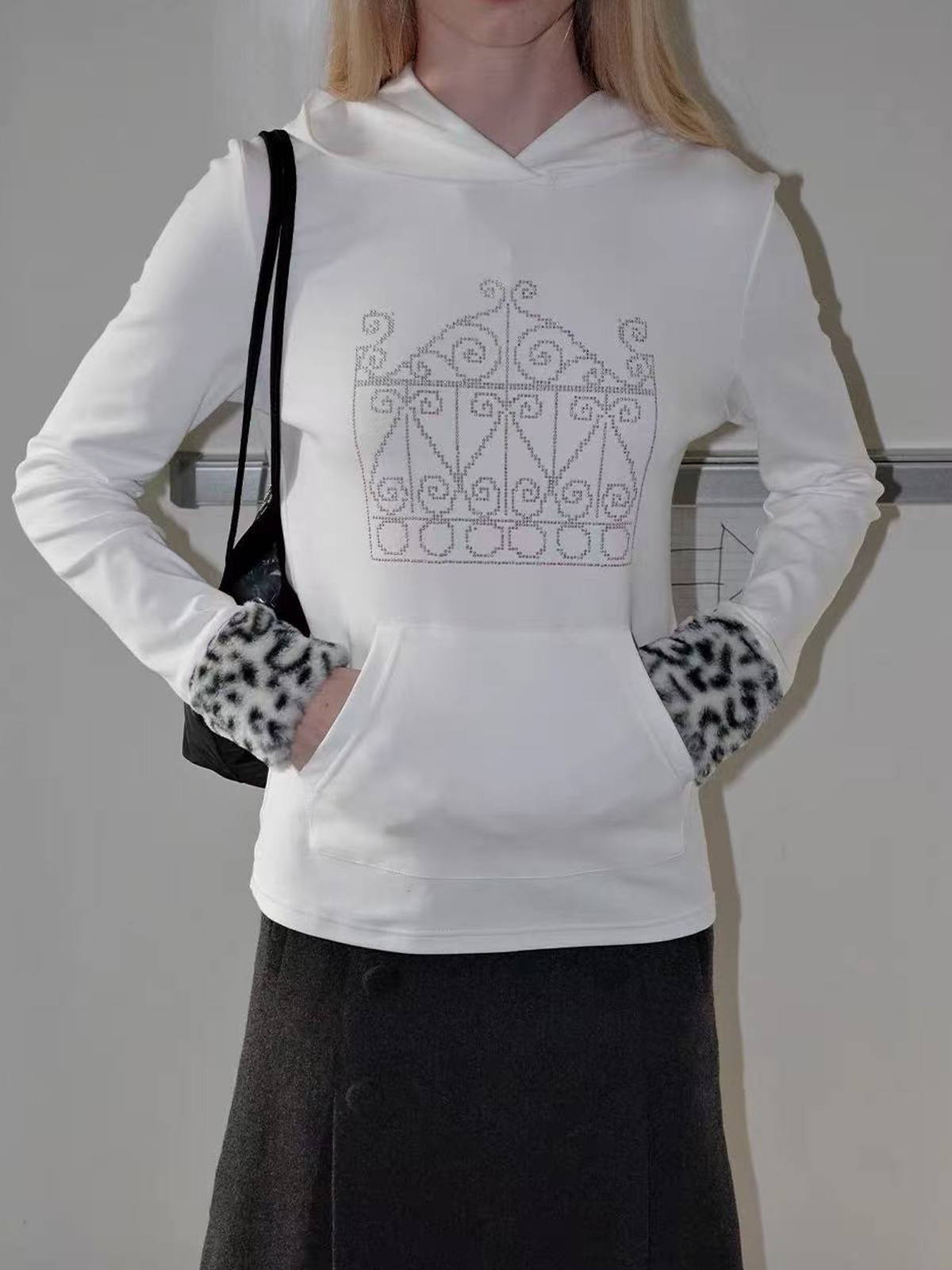 Brick Lane Graphic Print Slim Fit Long Sleeve Tee - White