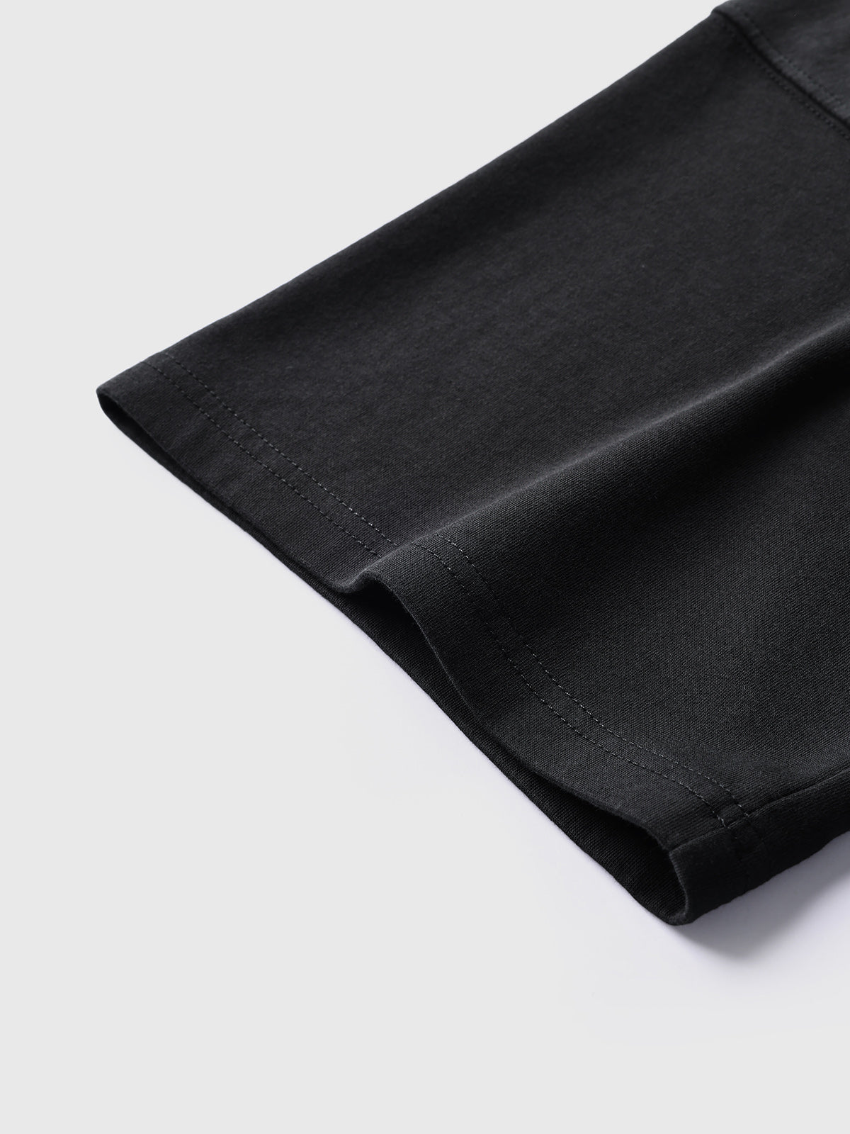 Lecture Skip Graphic Tee - Deep Black