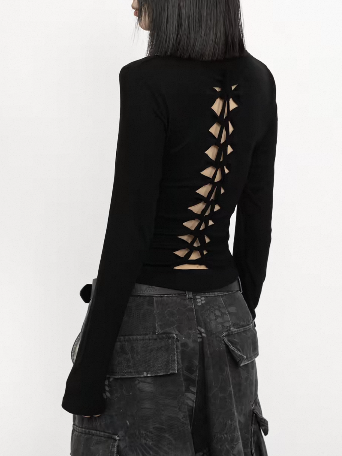 Co-ed Dorm Skimming Graphic Print Long Sleeve Top - Black