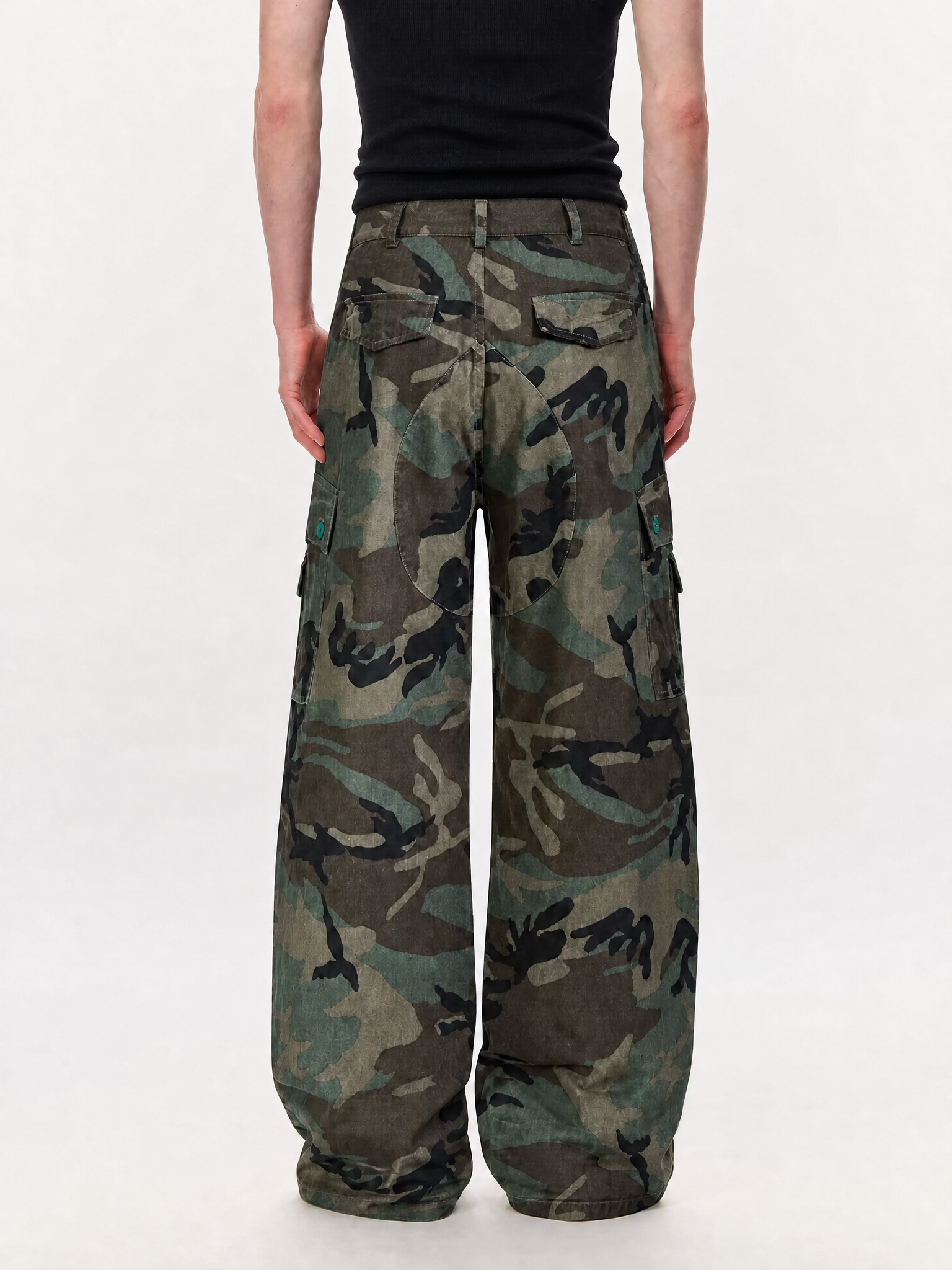 Brick Lane Curved Cut Camouflage Contrast Utility Pants - Camo