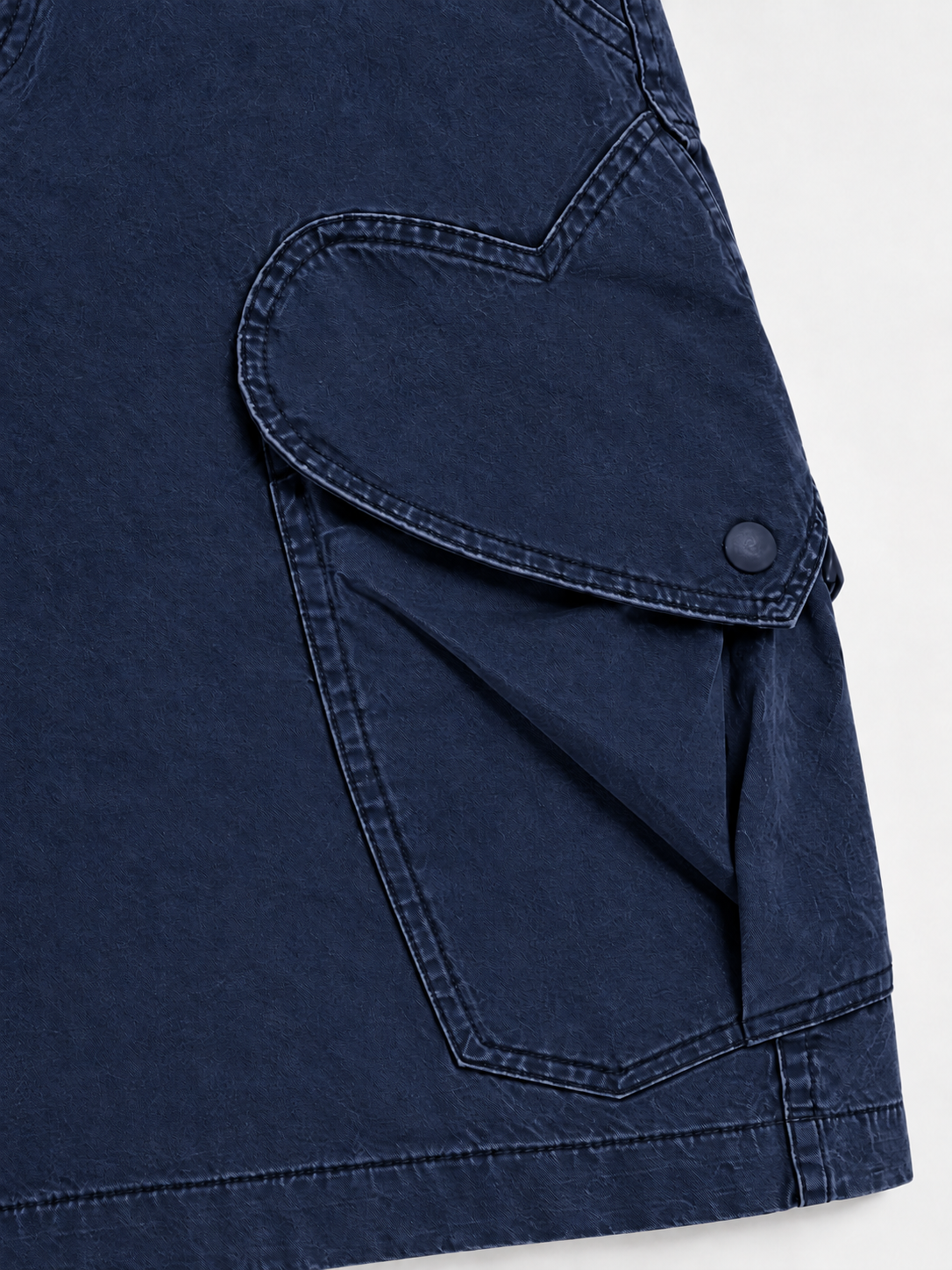Weekday Outdoor Contrast Waistband Relaxed Utility Shorts - Navy Blue