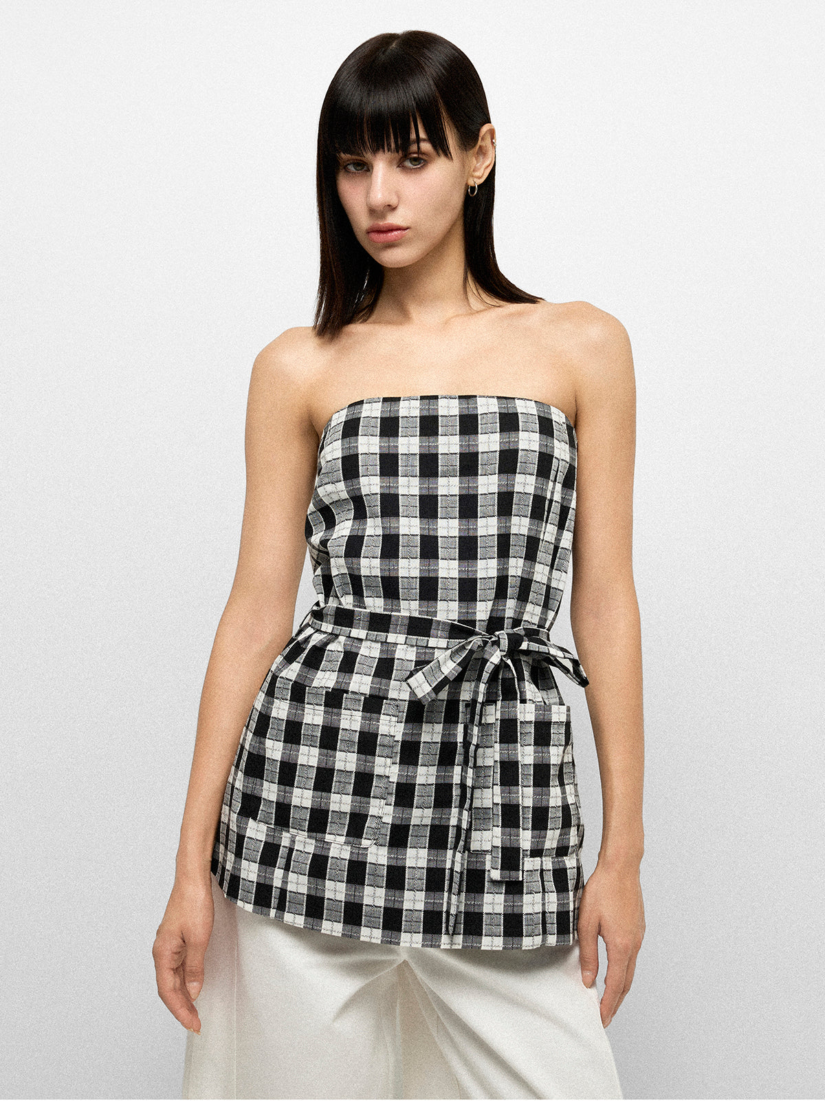 Grid Knot Tube Top – Black White