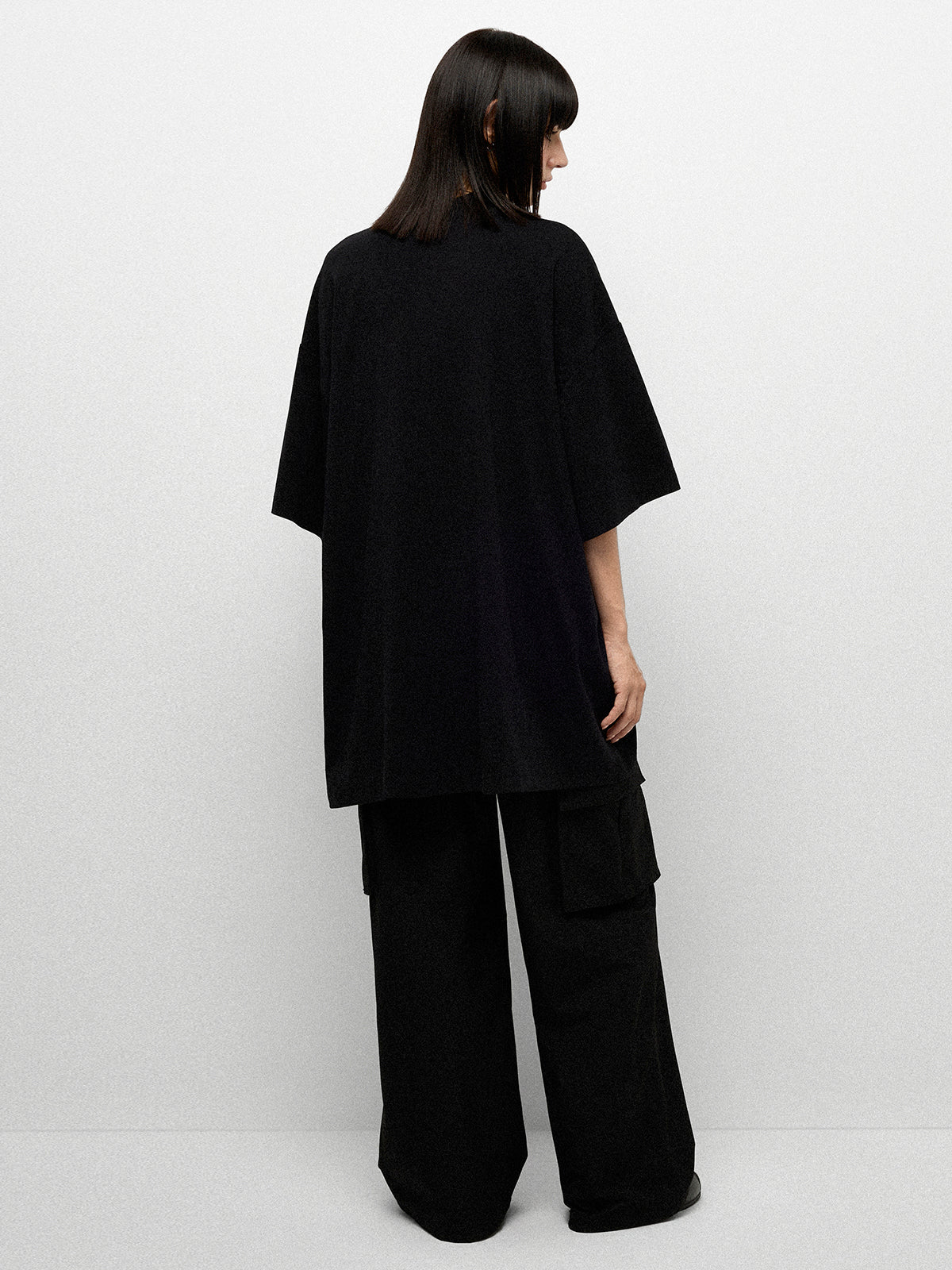 Dorm Chill Tee - Coal Black