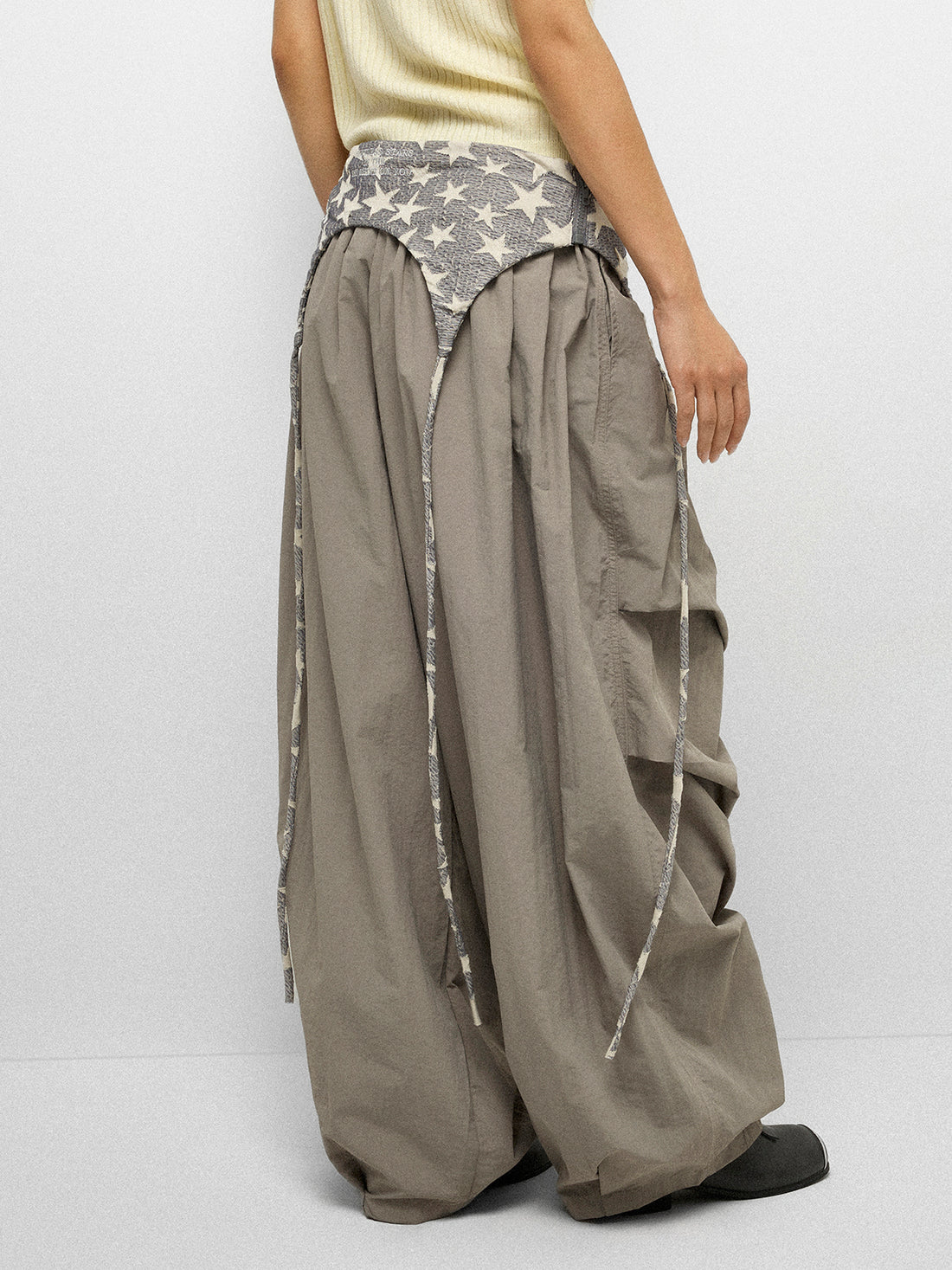 Orbit Line Cargo Pants - Moon Olive