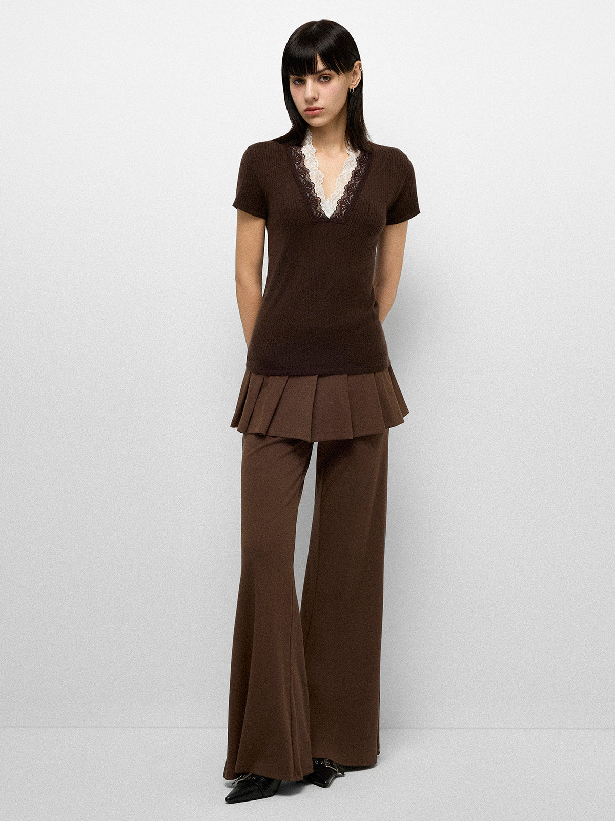 Lace Frame V-neck Tee - Mocha Brown