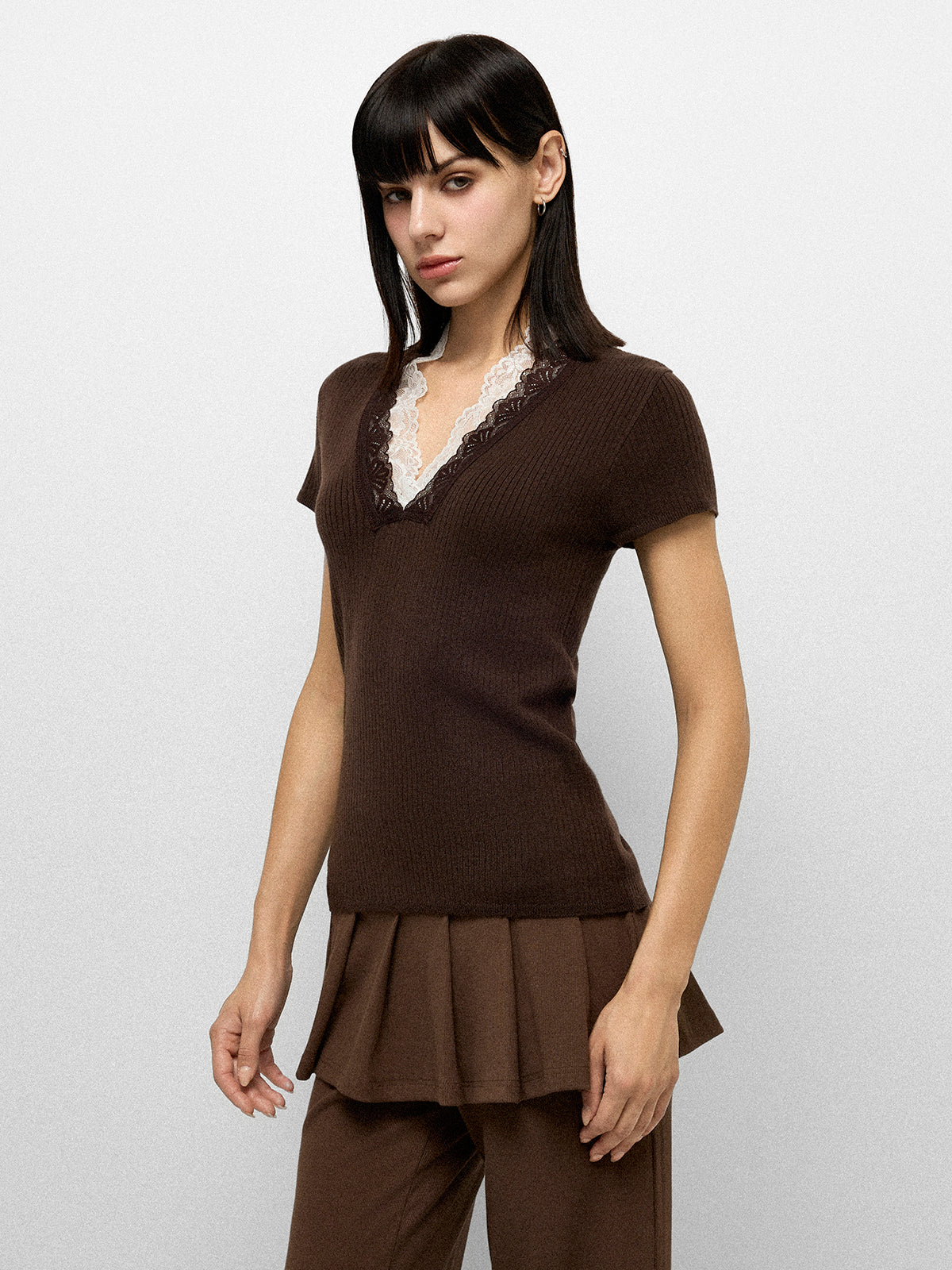 Lace Frame V-neck Tee - Mocha Brown