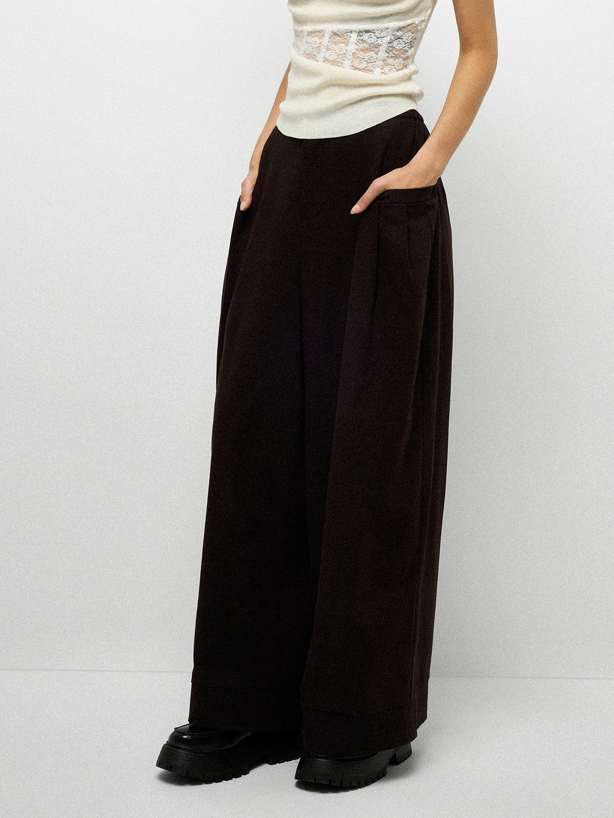 Metro Cut Pants - Coal Black