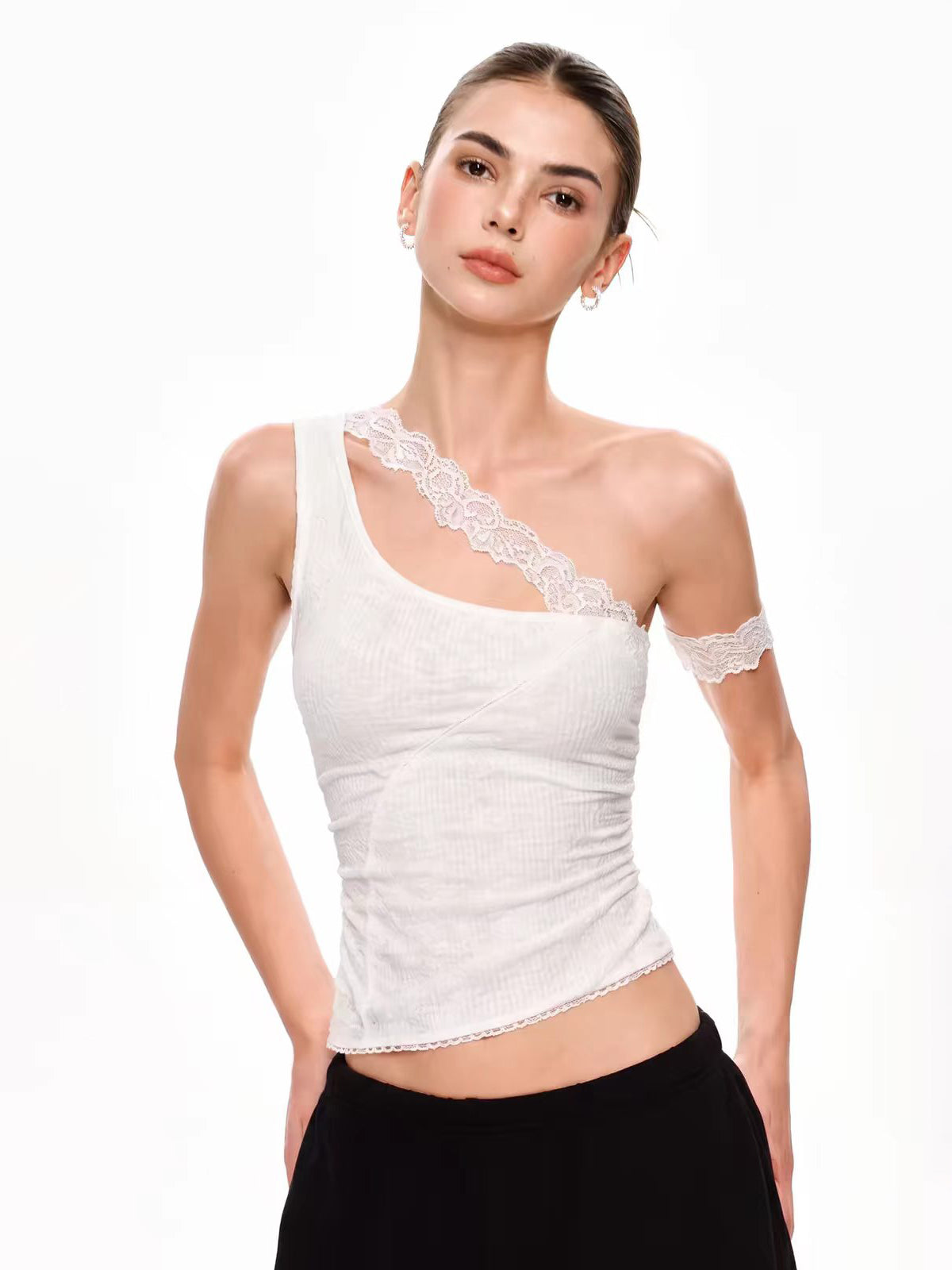 Brick Lane Skimming Asymmetrical One-Shoulder Ribbed Knit Tank - Whitea