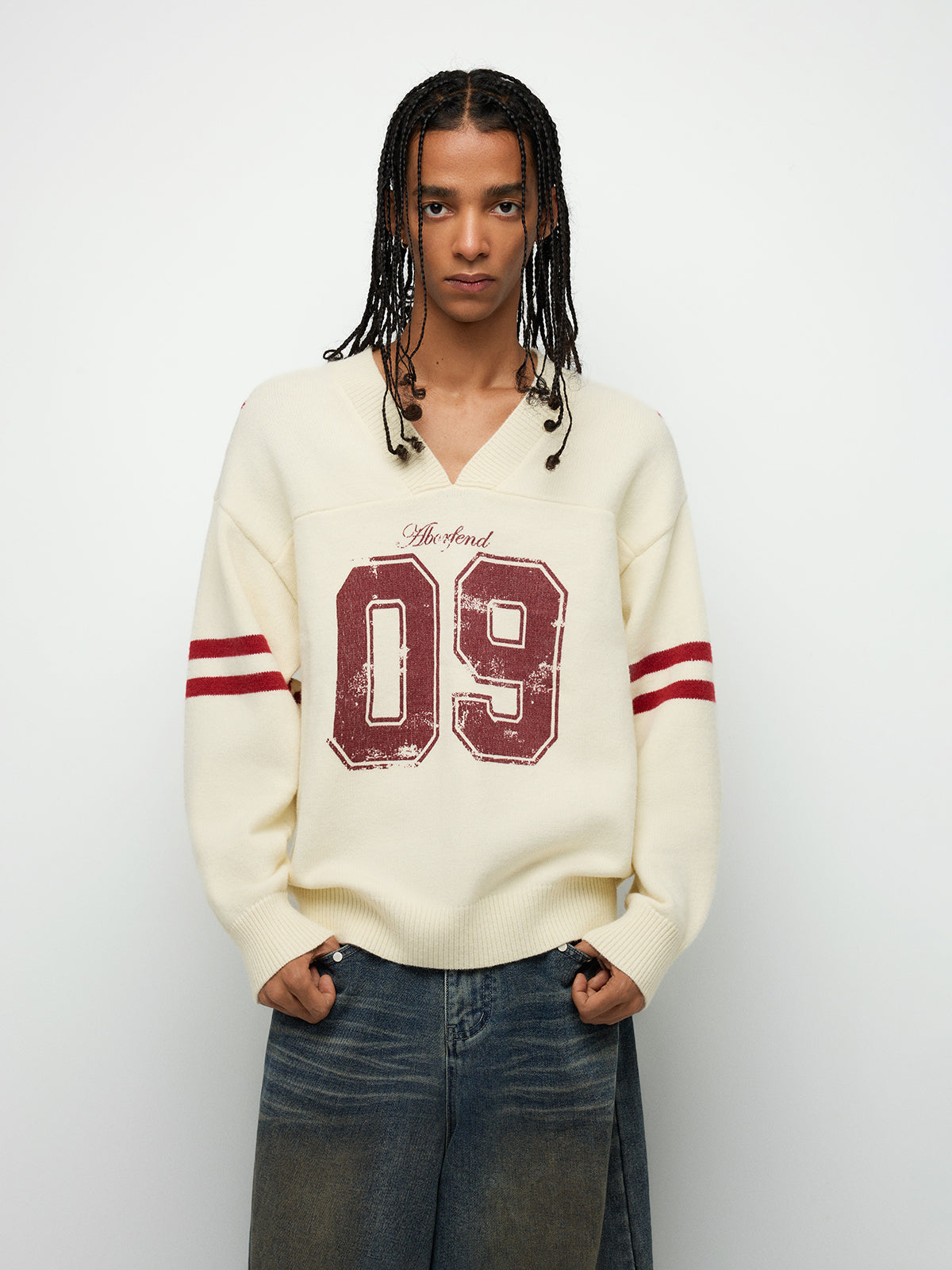 Collegiate V-Neck Sweater – Cream Burgundy