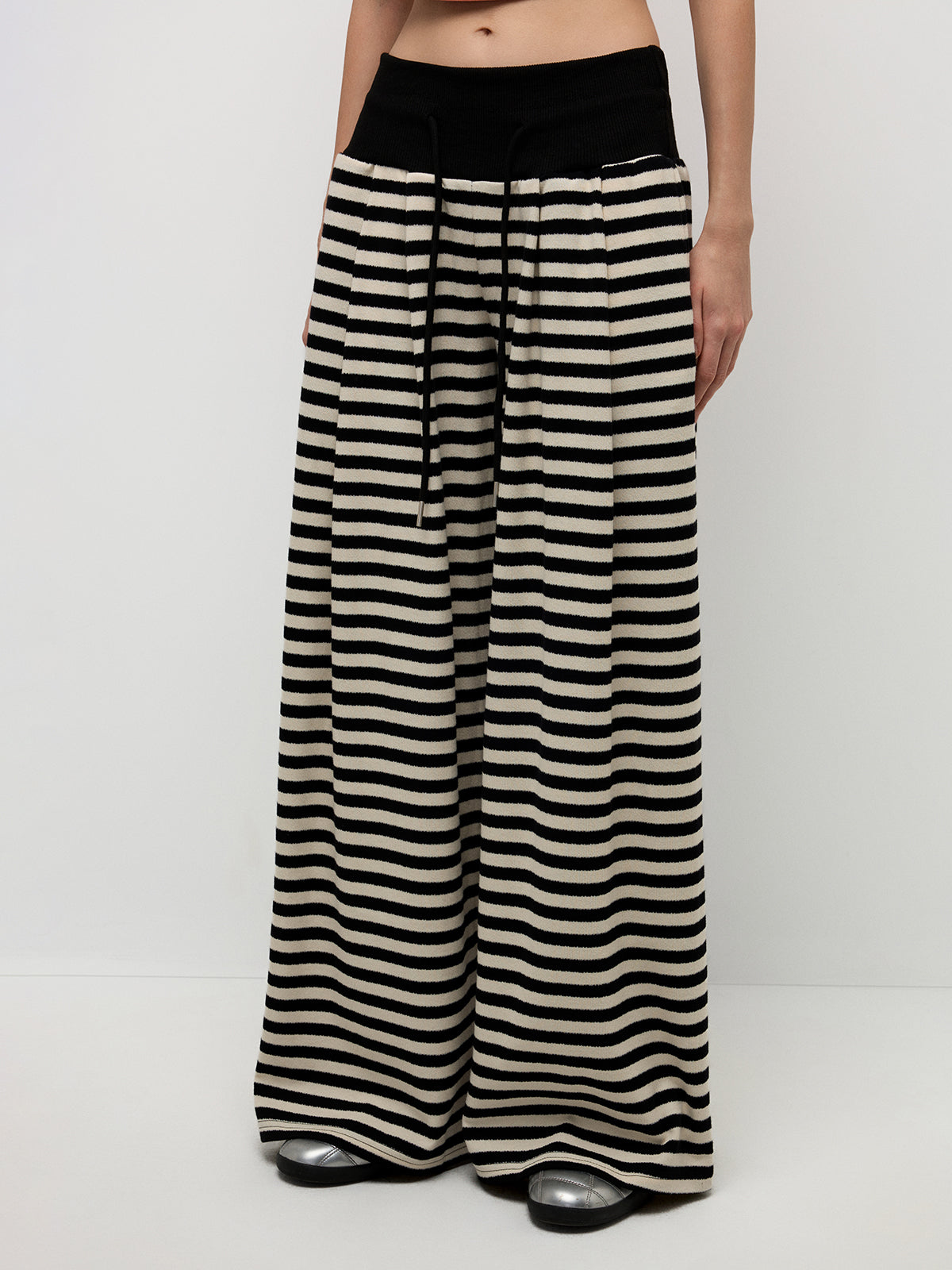Knitted Stripe Pants - Black White