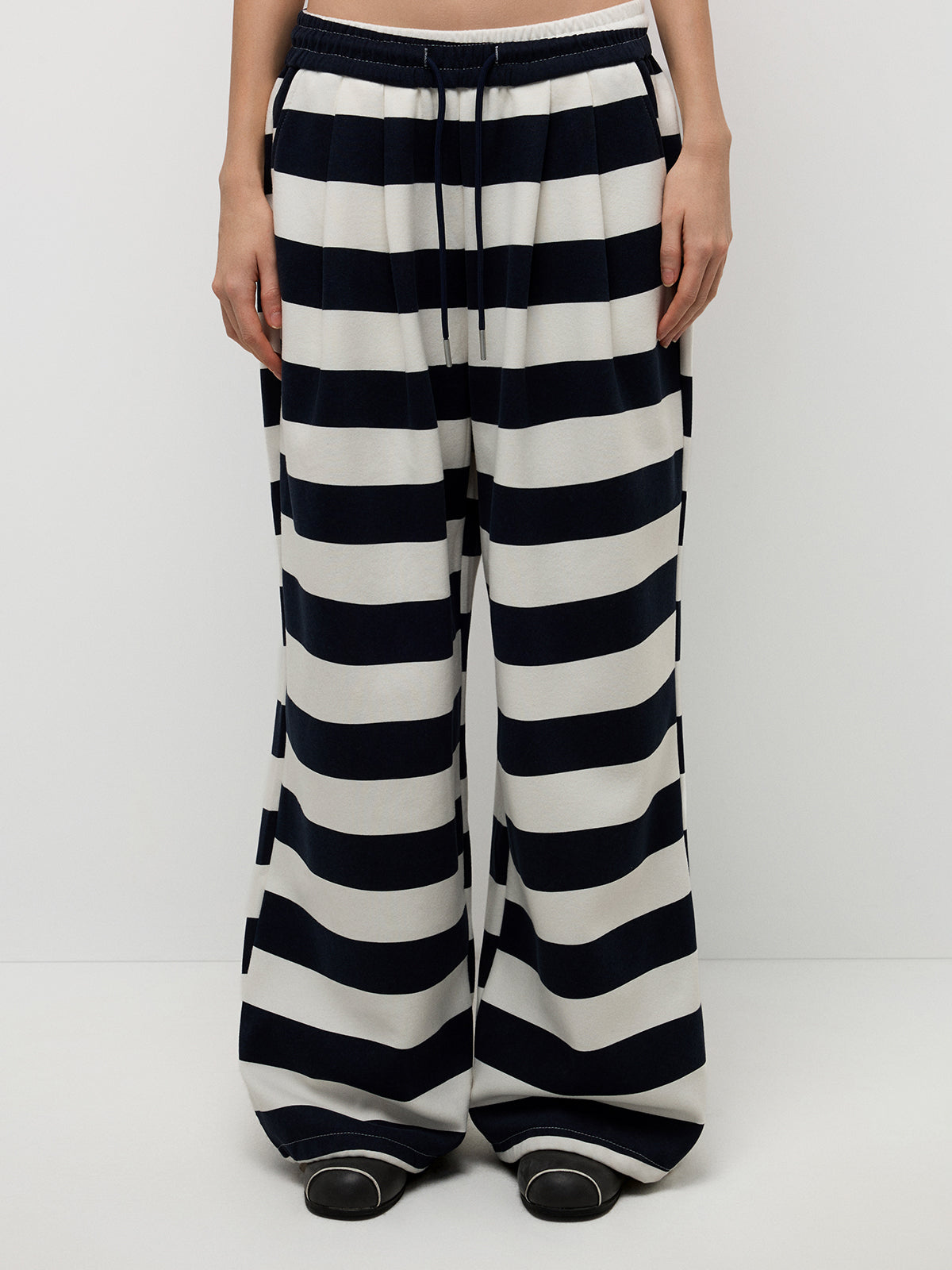 Wide Stripe Pants - Black White