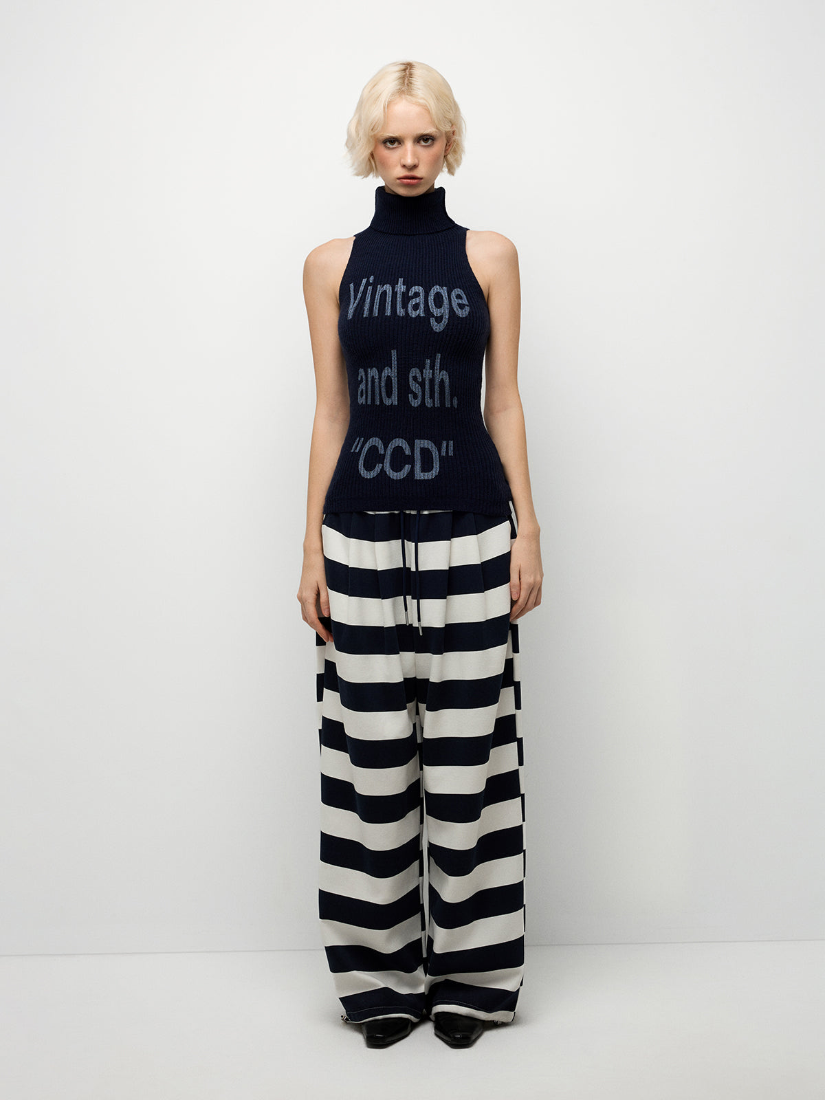 Midnight Draft Top – Navy Ink