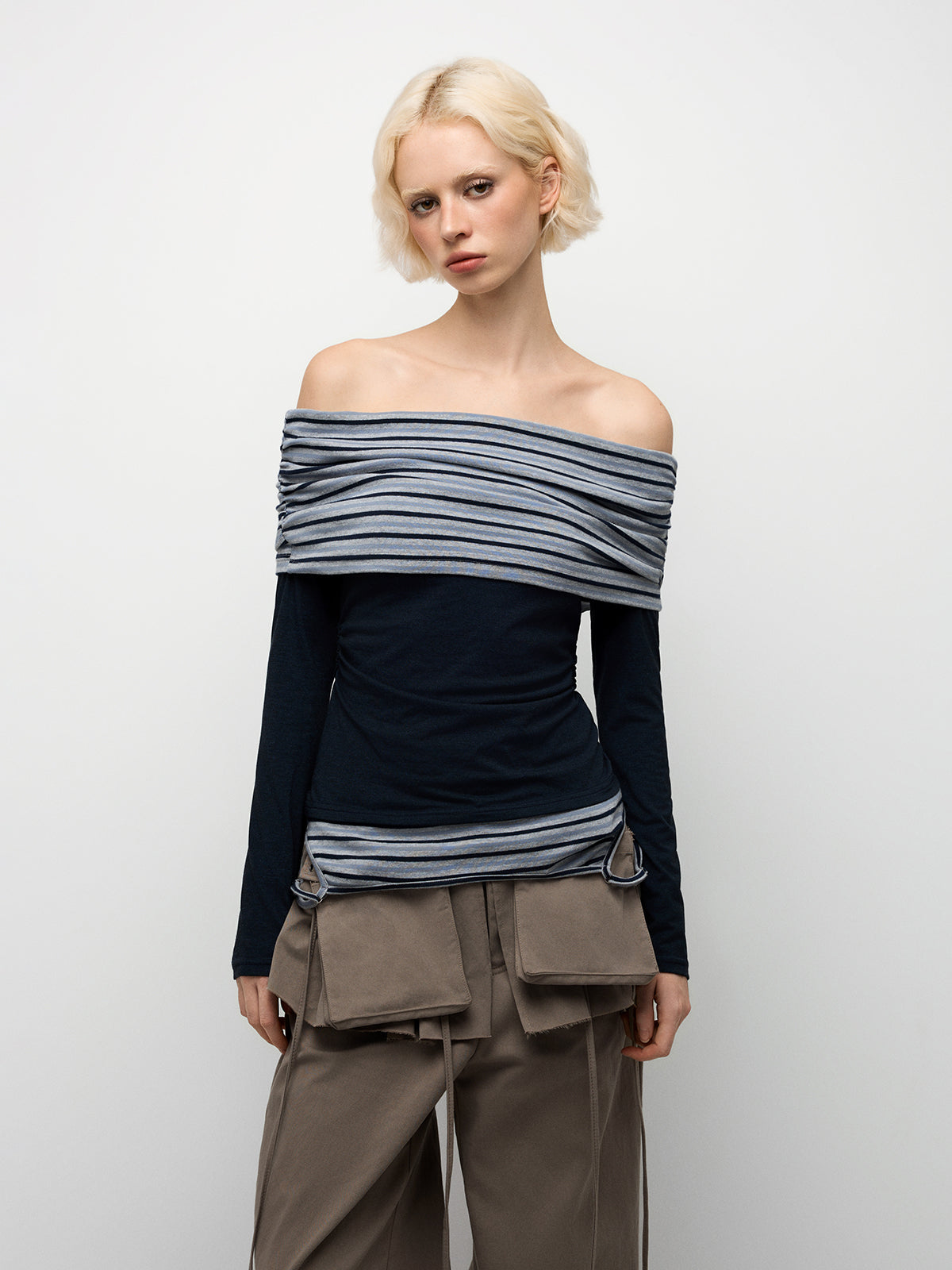 Serene Line Off-Shoulder Top – Noir Stripe