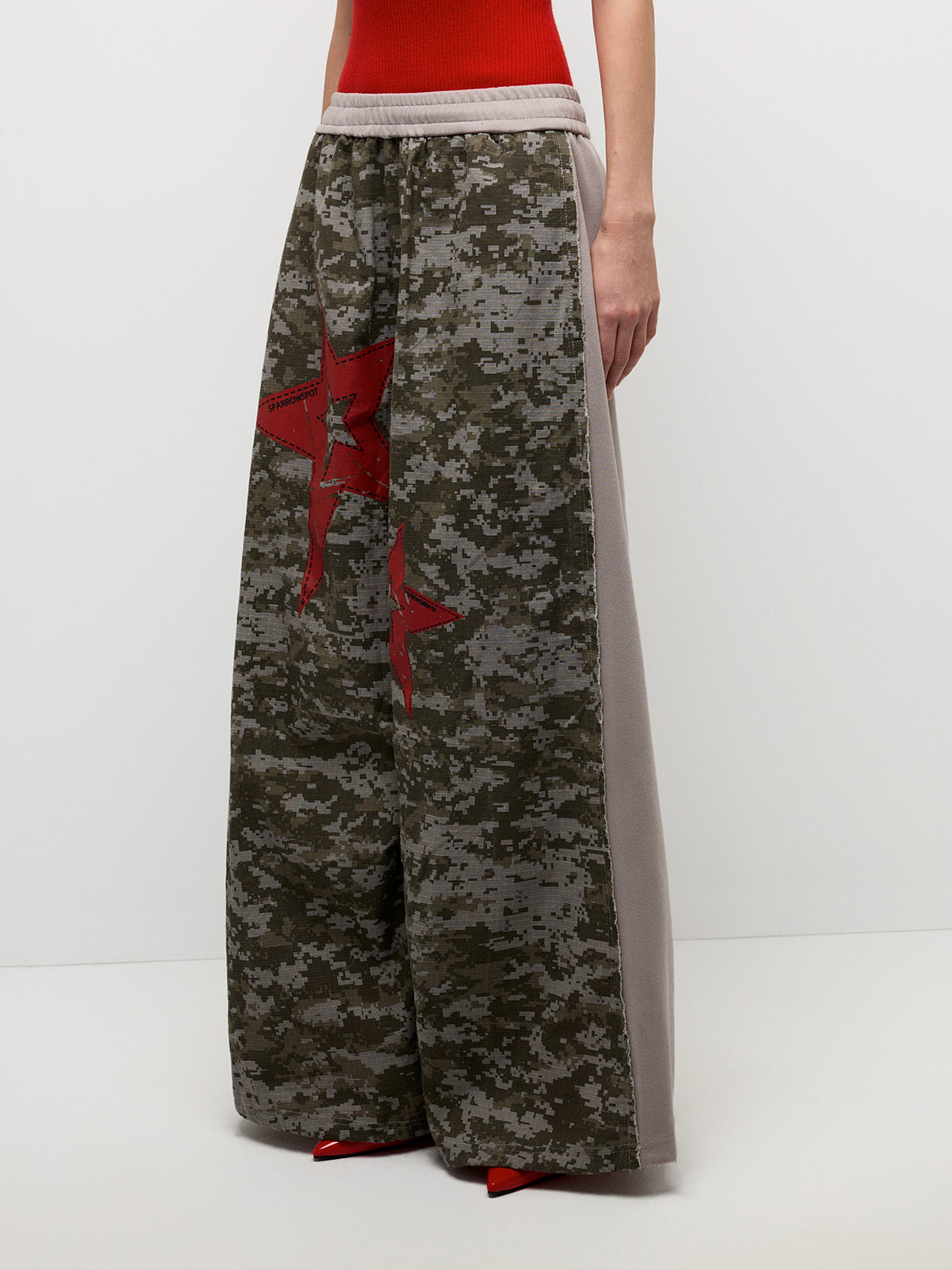 Camo Star Pants – Beige Contrast