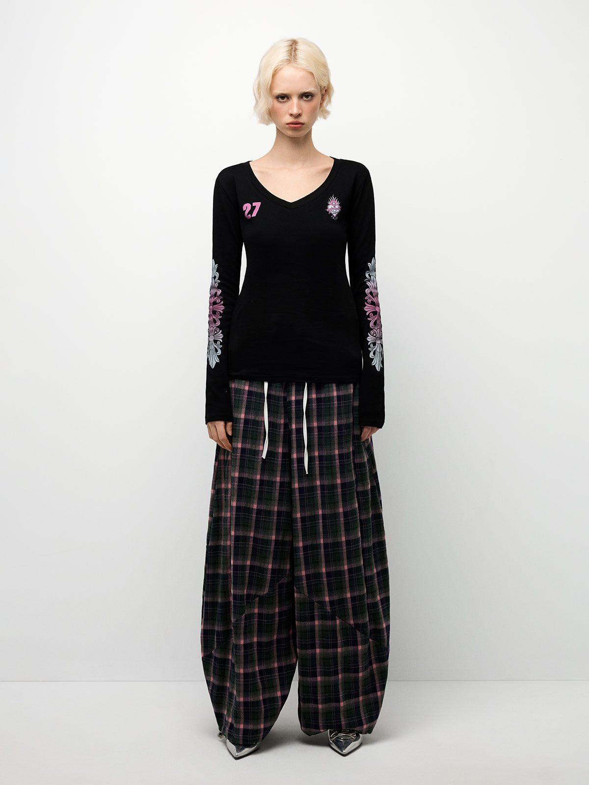 Gothic Heart Sleeve Top - Charcoal Black