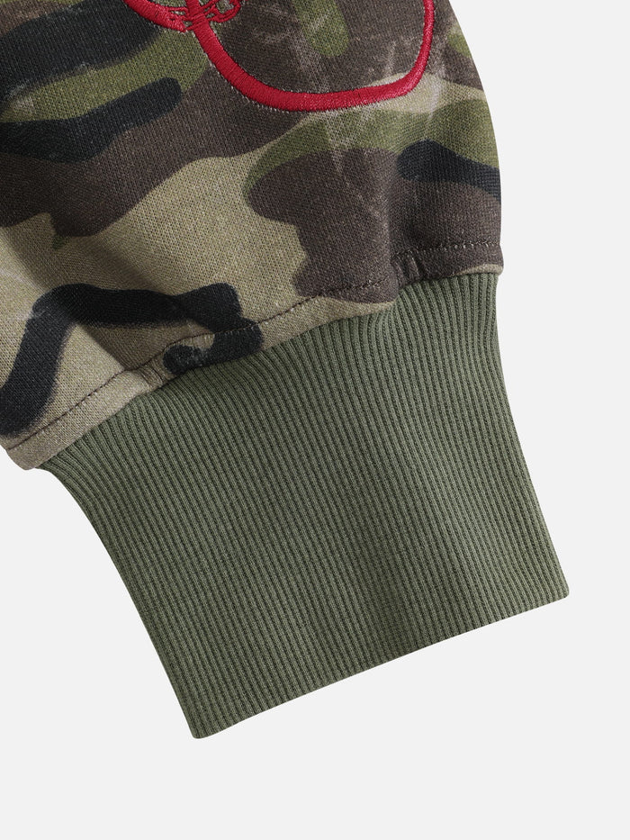 Weekday Outdoor Skimming Camouflage Cropped Zip Jacket - Green
