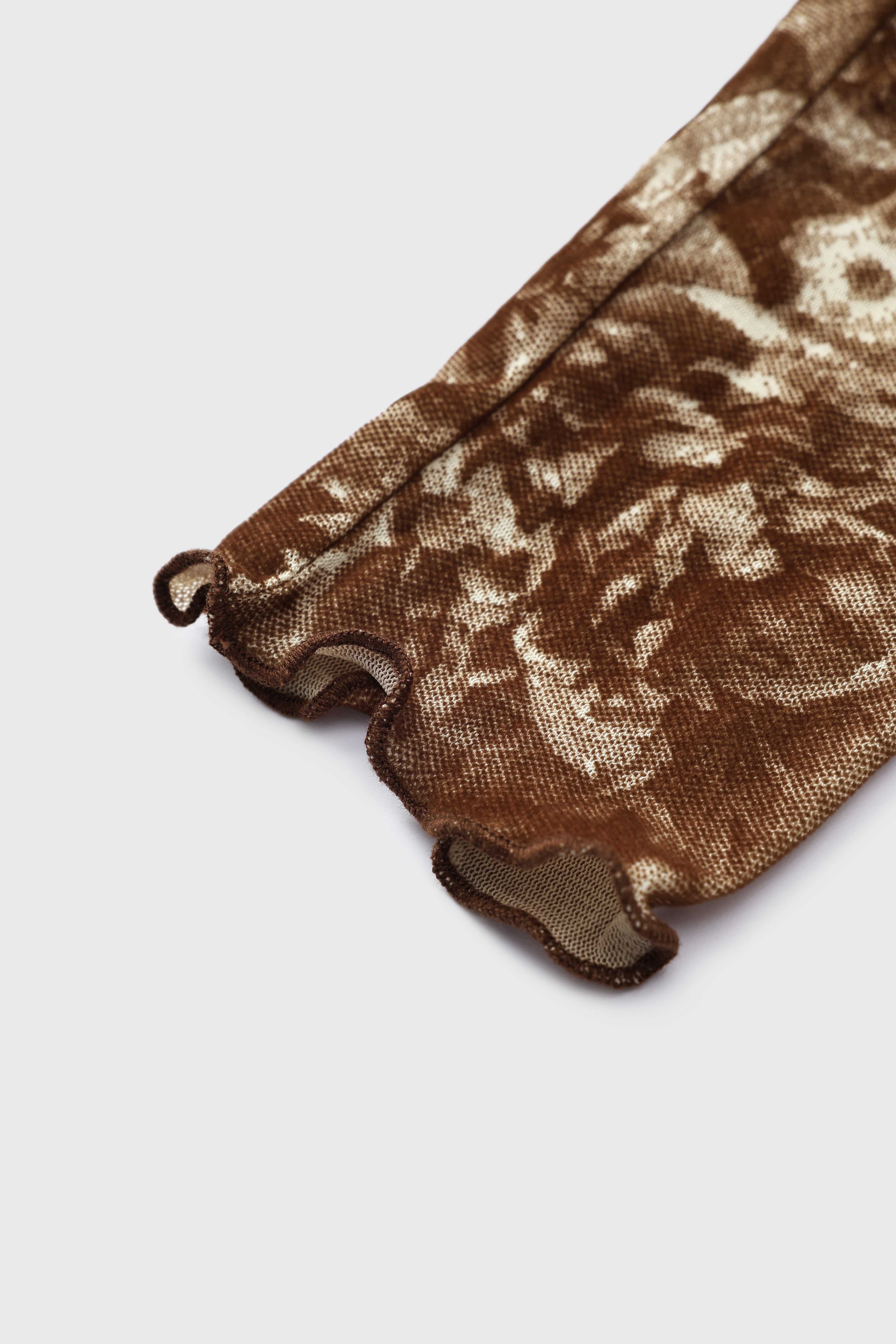 Decaf Blur Floral Top – Rust Swirl