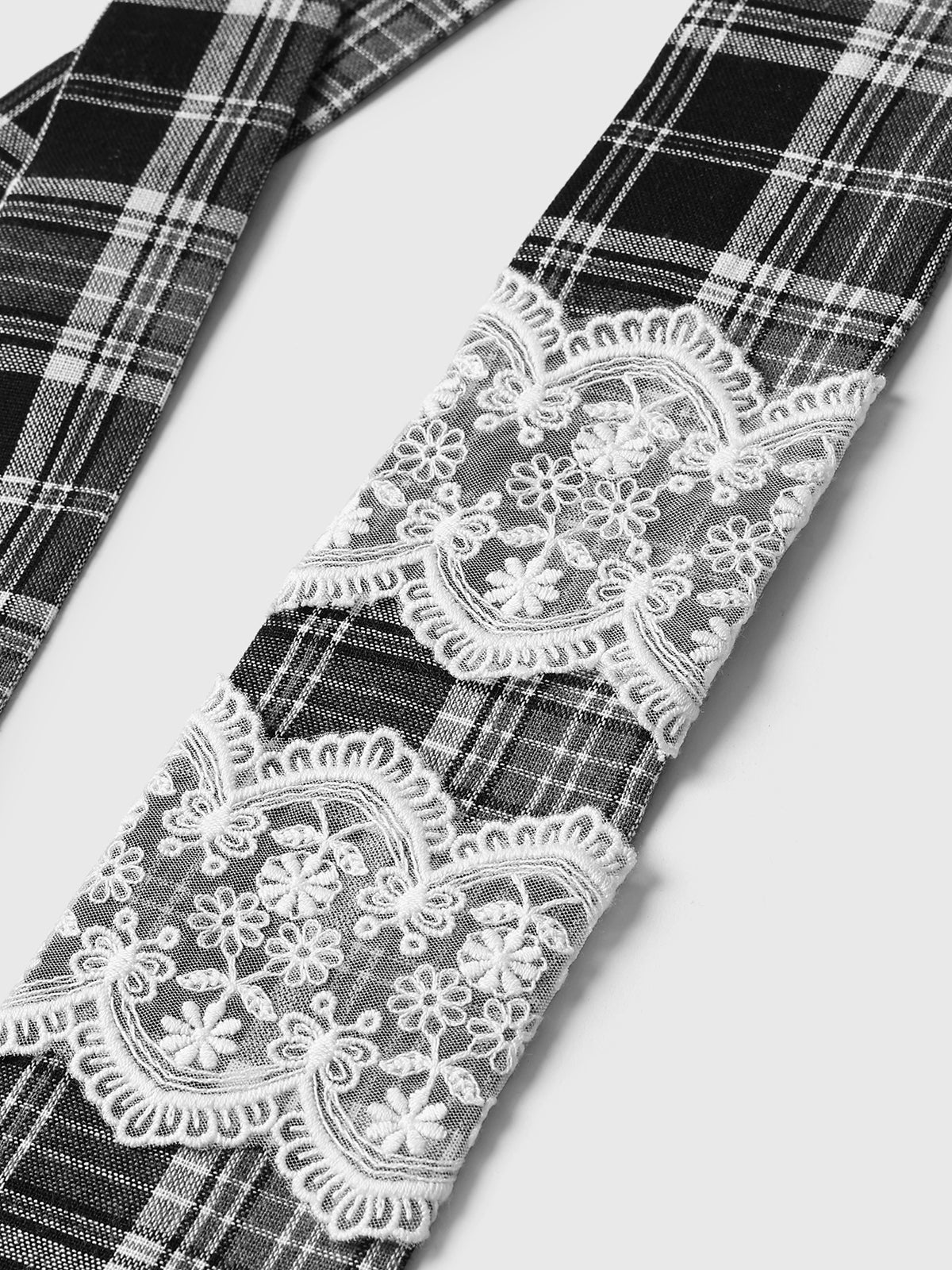 Bookish Lace Check Tie - Ink & Ivory