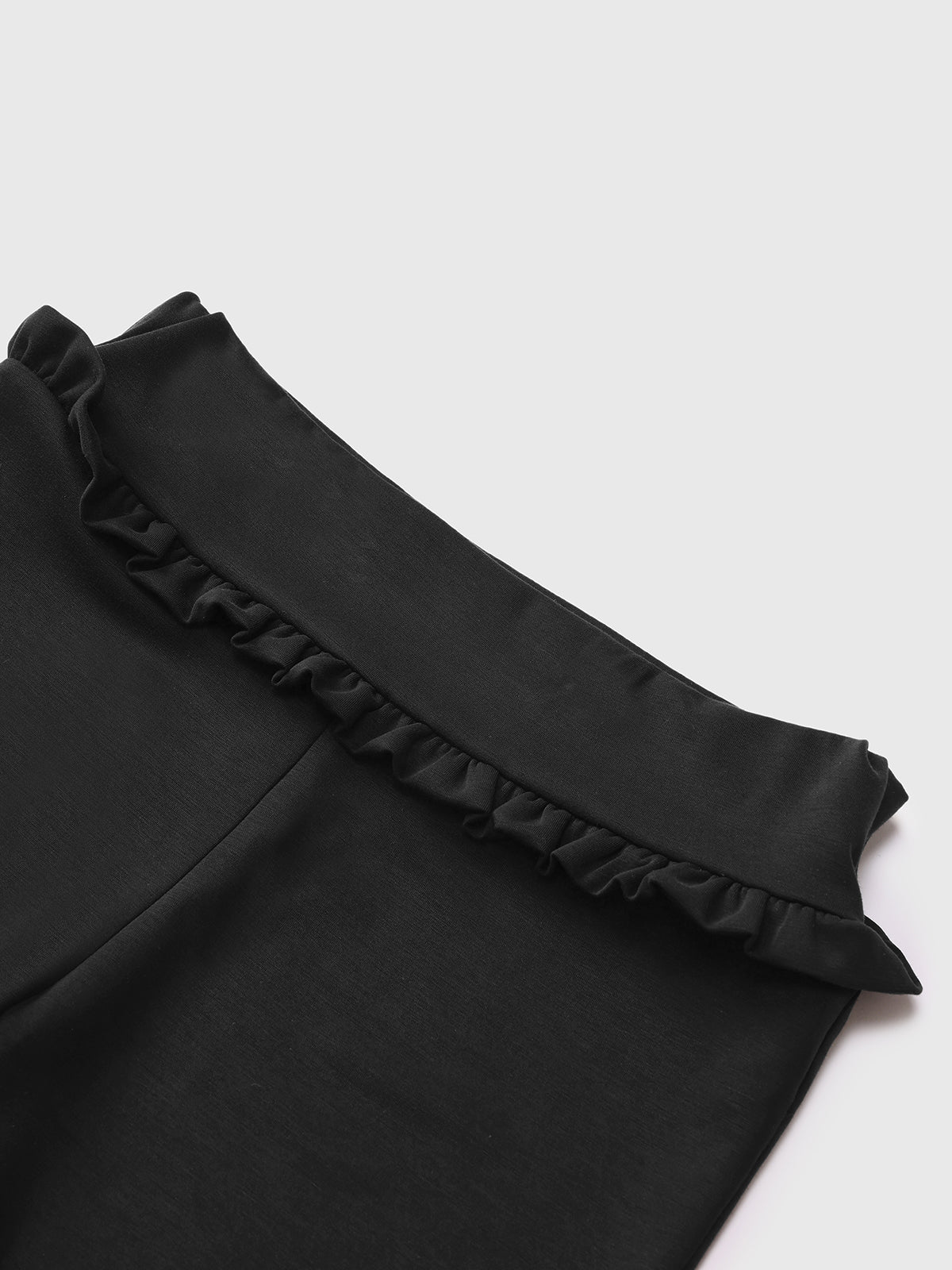 Flounce Mode On Yoga Pants – Matte Black