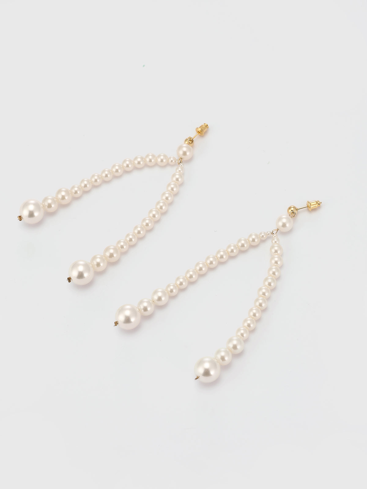 Slip Line Earrings - Pearl White