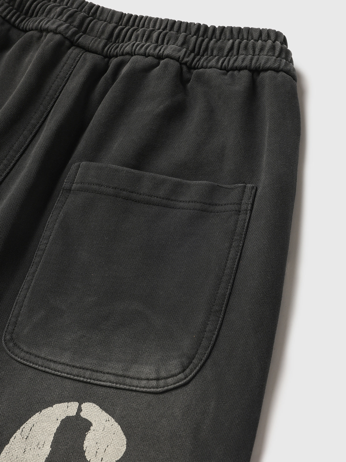 Crest Patch Wide-Leg Pants – Light Black
