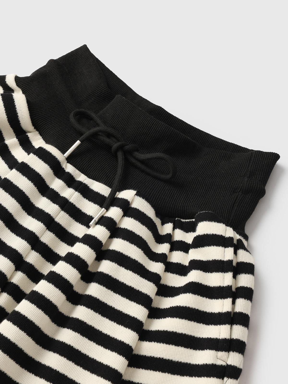 Knitted Stripe Pants - Black White