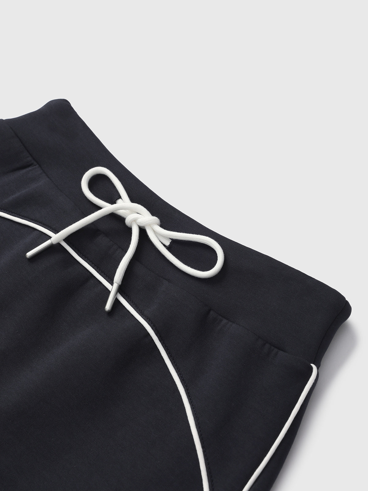 Twirl Knot Mini Skirt – Black Ivory