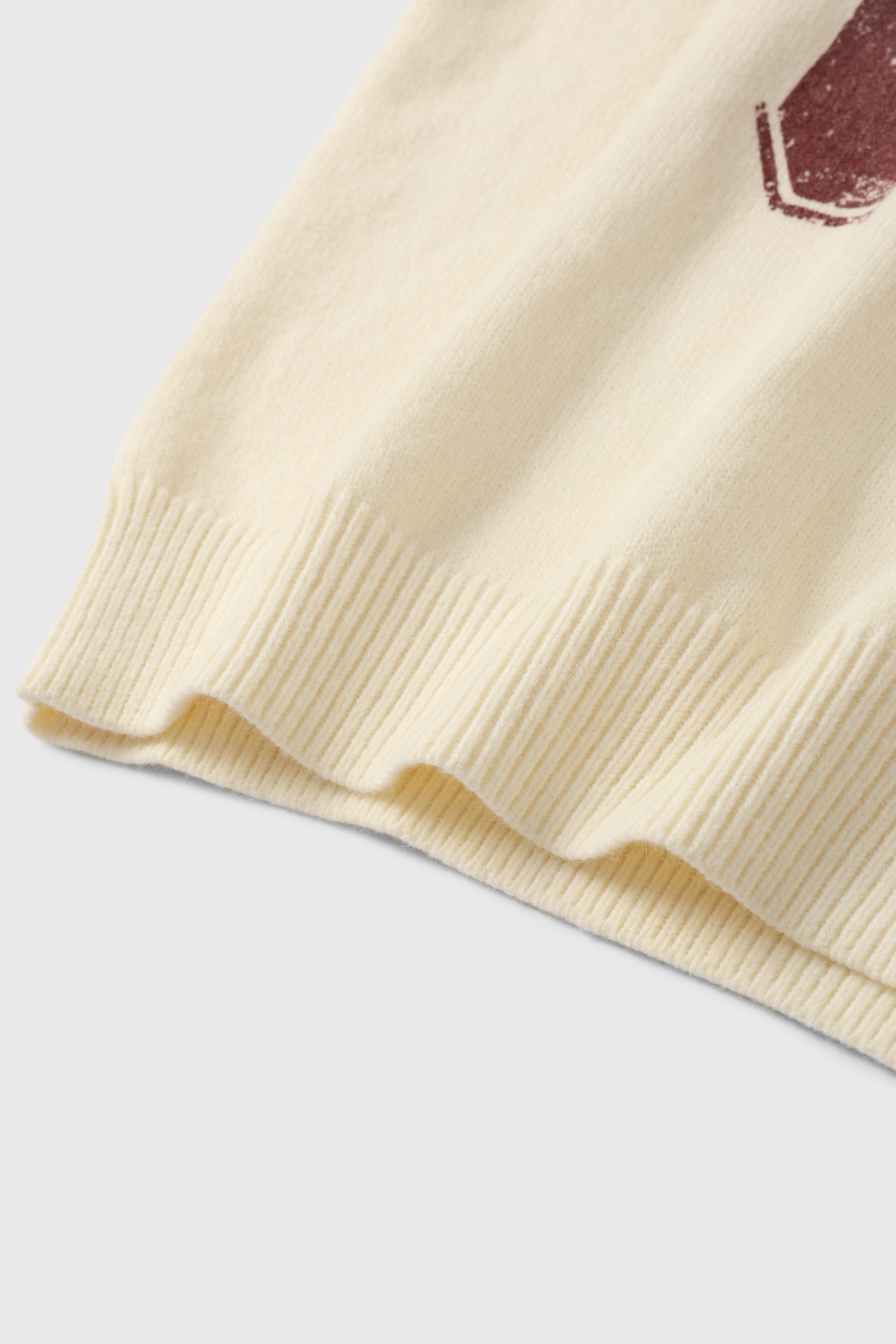 Collegiate V-Neck Sweater – Cream Burgundy