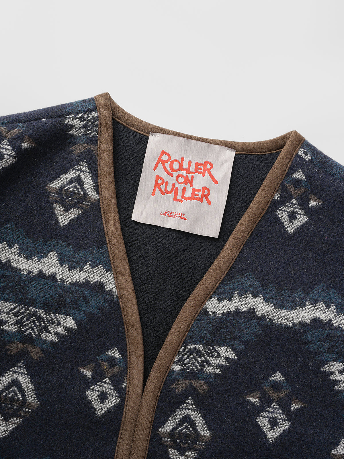 Dorm Radio Vest Cardigan – Navy Ivory