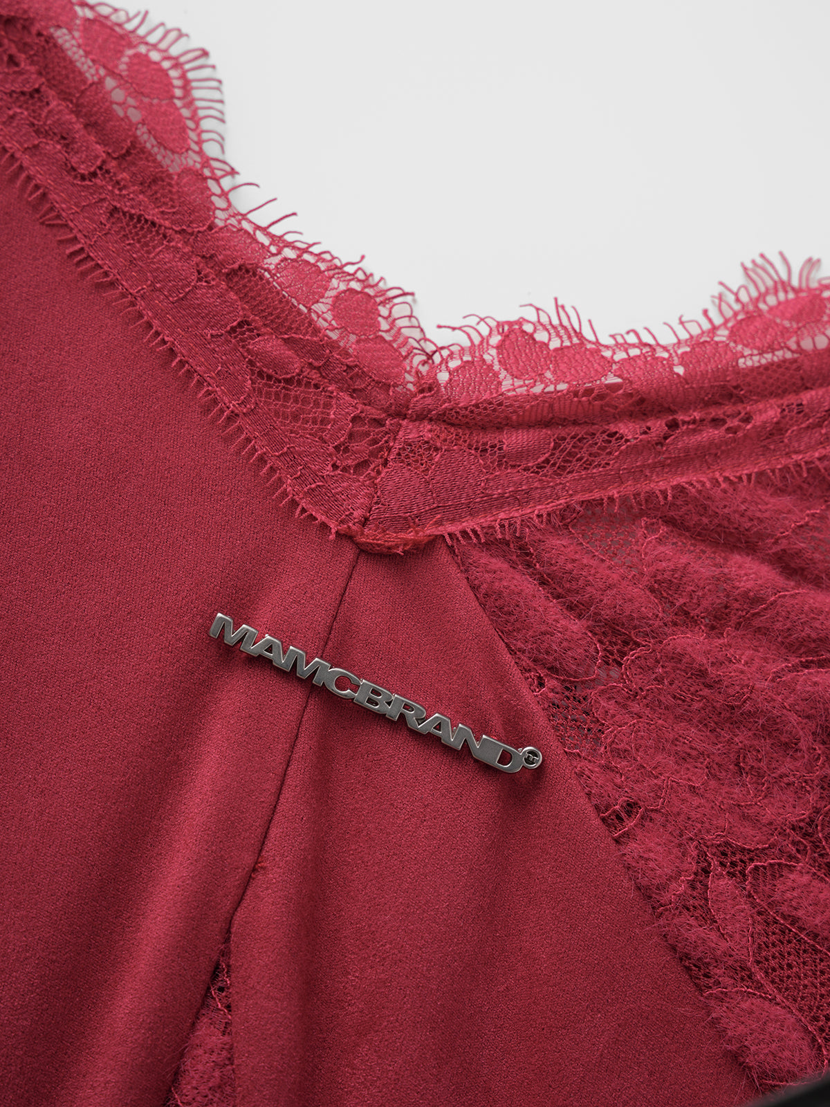 Skin in Numbers Cami Top – Black Red