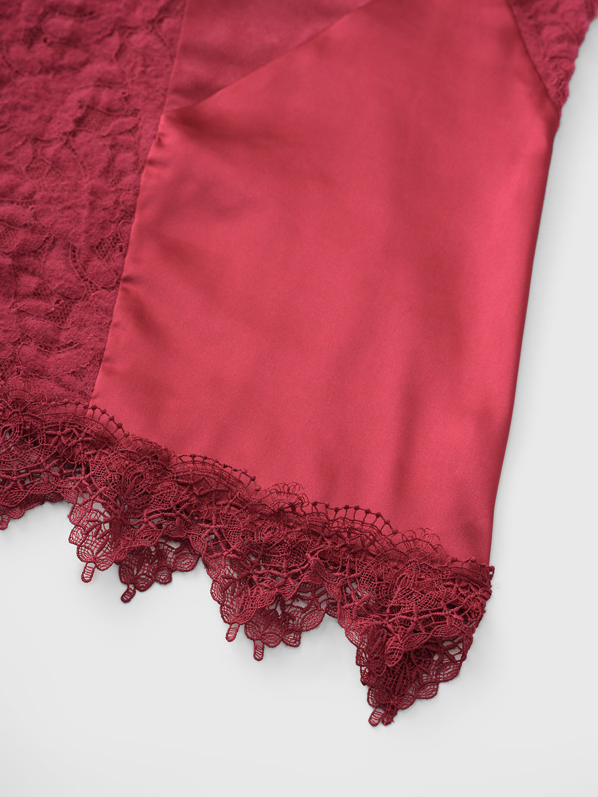 Skin in Numbers Cami Top – Black Red