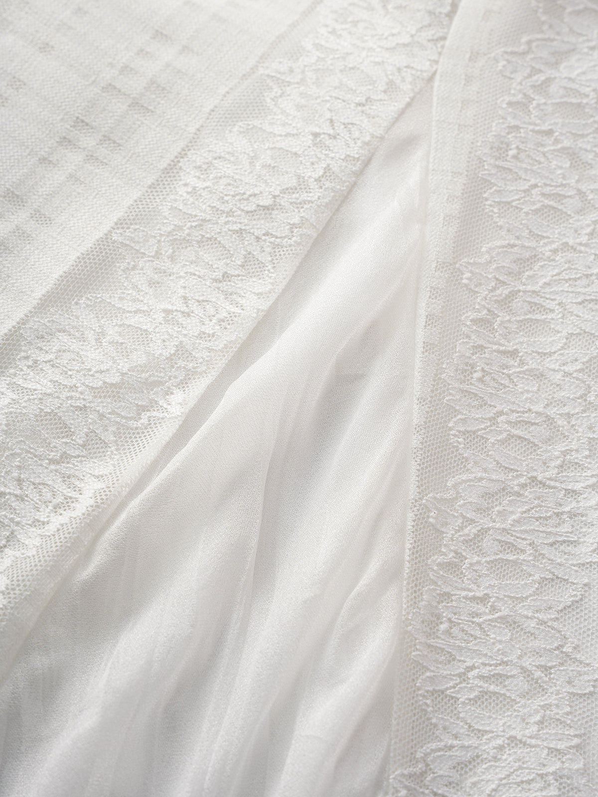 Static Veil Dress - White Moon