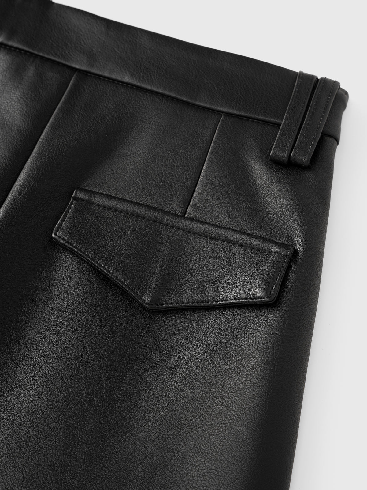 Handled Well Leather Mini Skirt – Jet Black