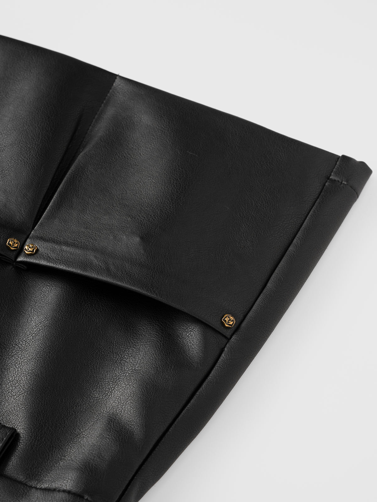 Handled Well Leather Mini Skirt – Jet Black