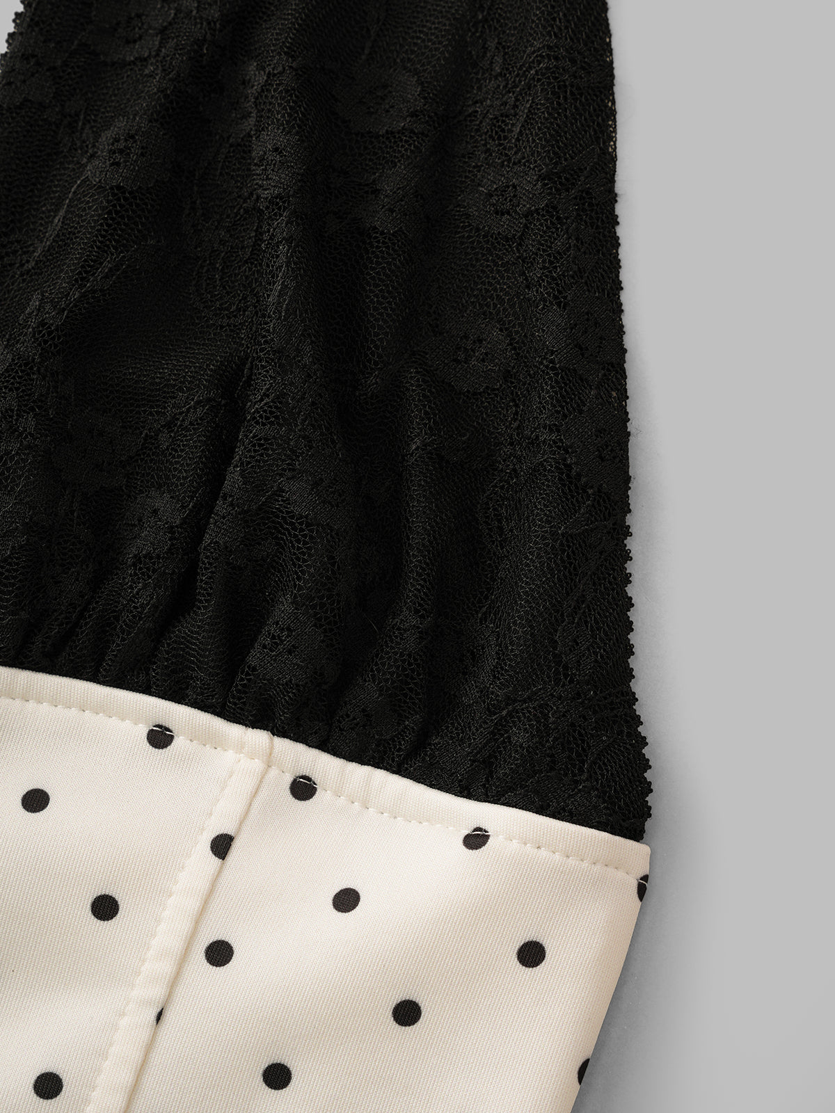 Close Enough Halter Top – Cream Black