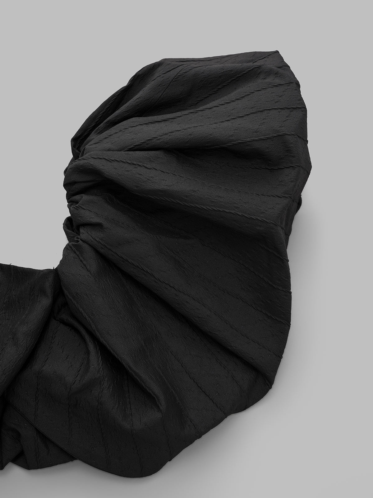 Unbalanced Crush Bubble Top – Ink Black