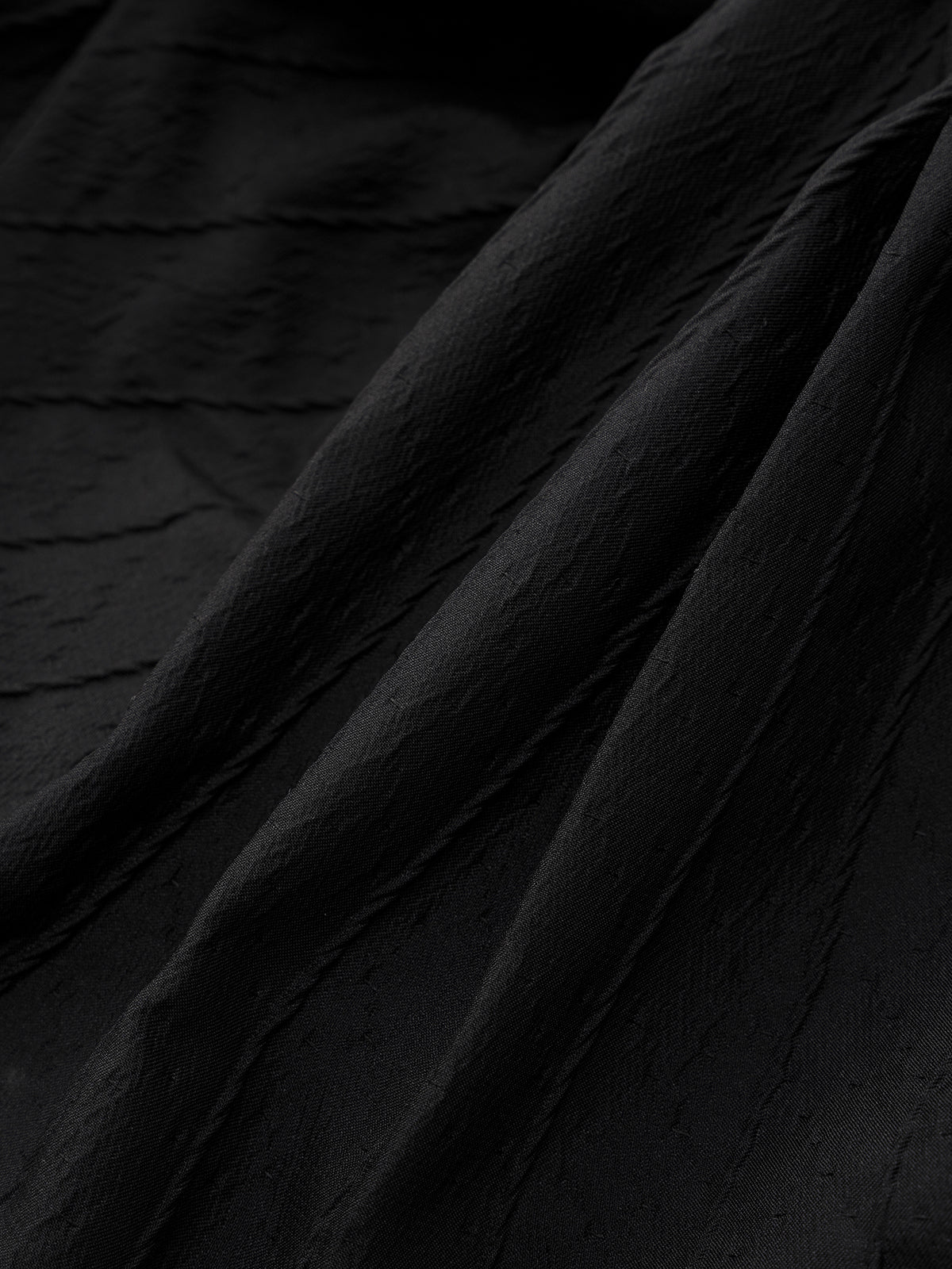 Unbalanced Crush Bubble Top – Ink Black