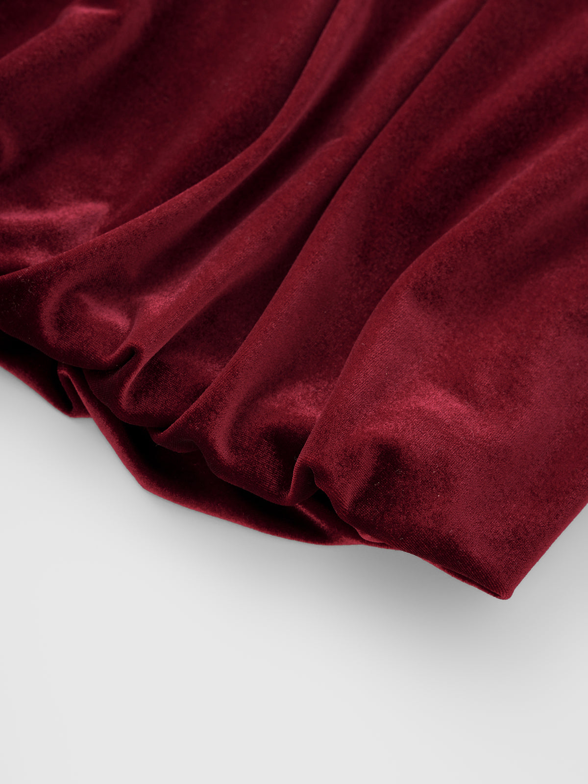 Headliner Velvet Halter Top – Burgundy Red