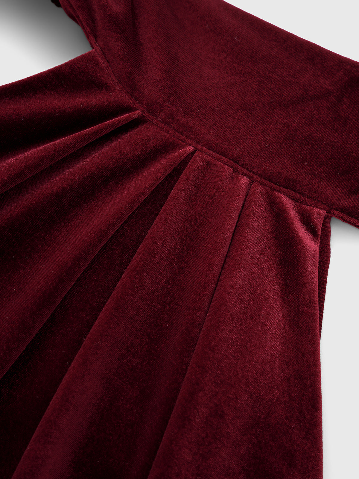 Headliner Velvet Halter Top – Burgundy Red